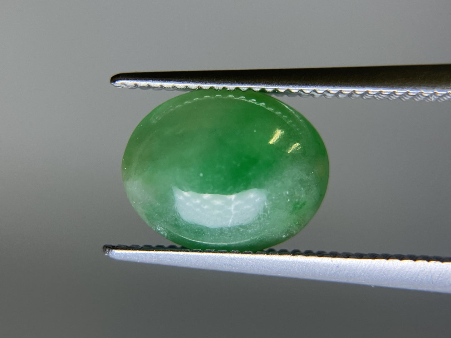 翡翠 2.767ct 宝石ソーティング付き 10.0㎜×8.0㎜×4.0㎜ ルース（ 裸石 ） 4007S