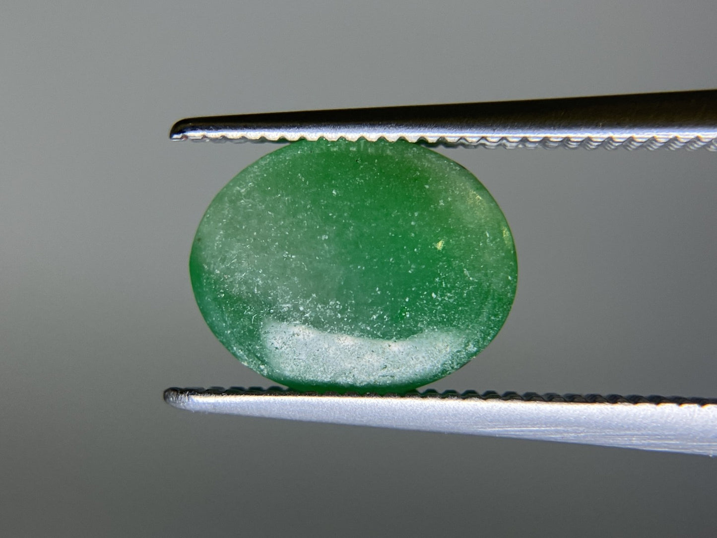 翡翠 2.767ct 宝石ソーティング付き 10.0㎜×8.0㎜×4.0㎜ ルース（ 裸石 ） 4007S