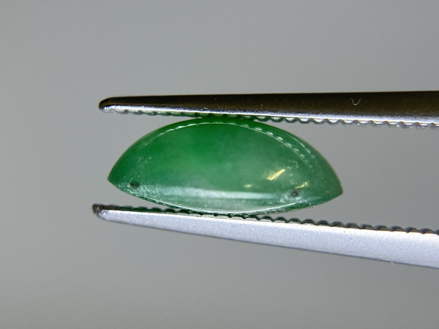 翡翠 2.767ct 宝石ソーティング付き 10.0㎜×8.0㎜×4.0㎜ ルース（ 裸石 ） 4007S