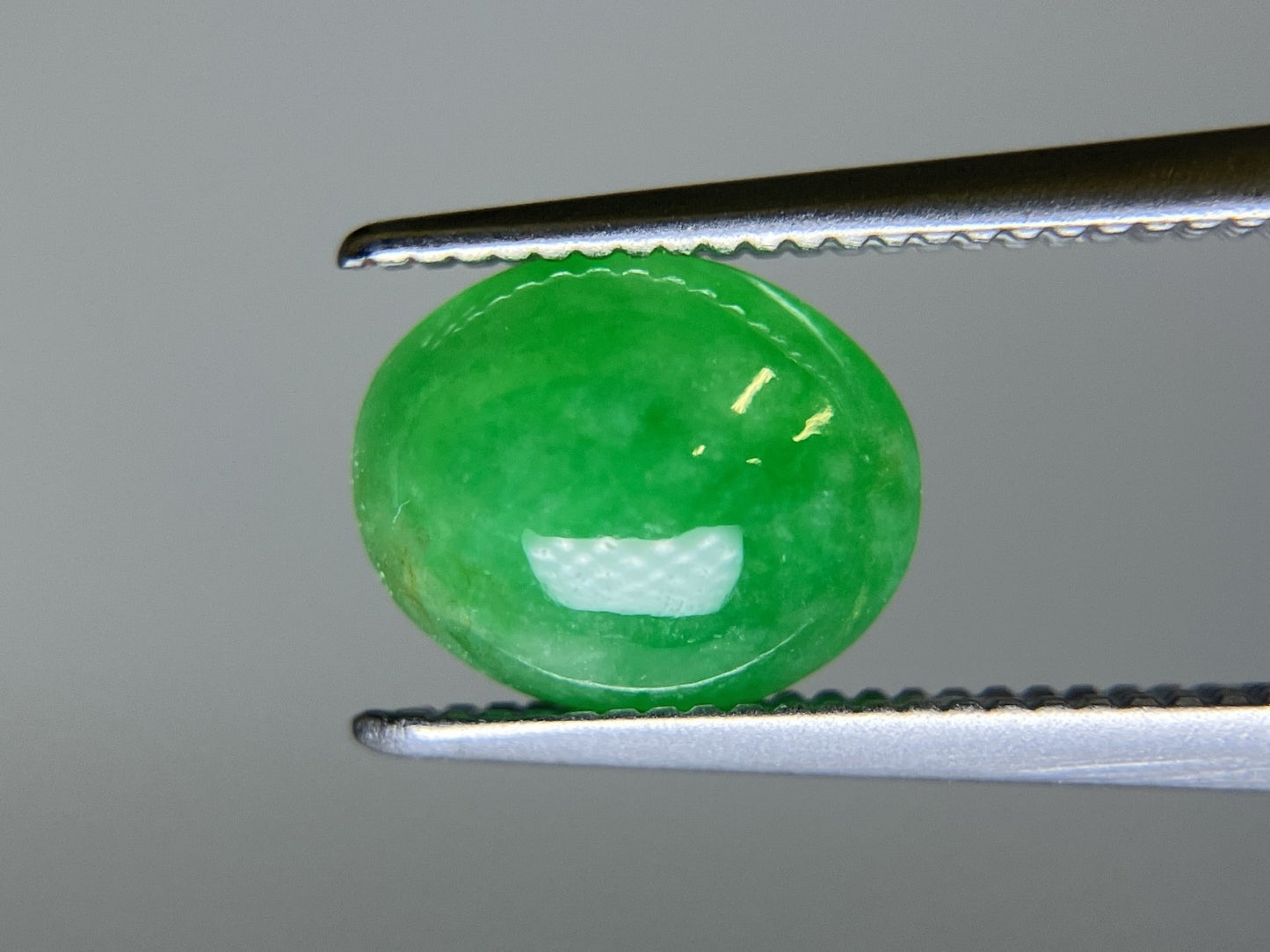 翡翠 1.857ct 宝石ソーティング付き 8.3㎜×6.8㎜×3.7㎜ ルース（ 裸石 ） 4011S