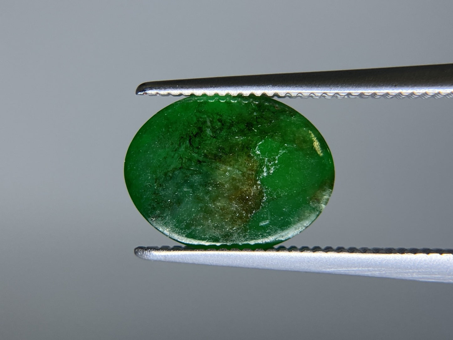 翡翠 2.211ct 宝石ソーティング付き 10.8㎜×8.2㎜×2.9㎜ ルース（ 裸石 ） 4033S