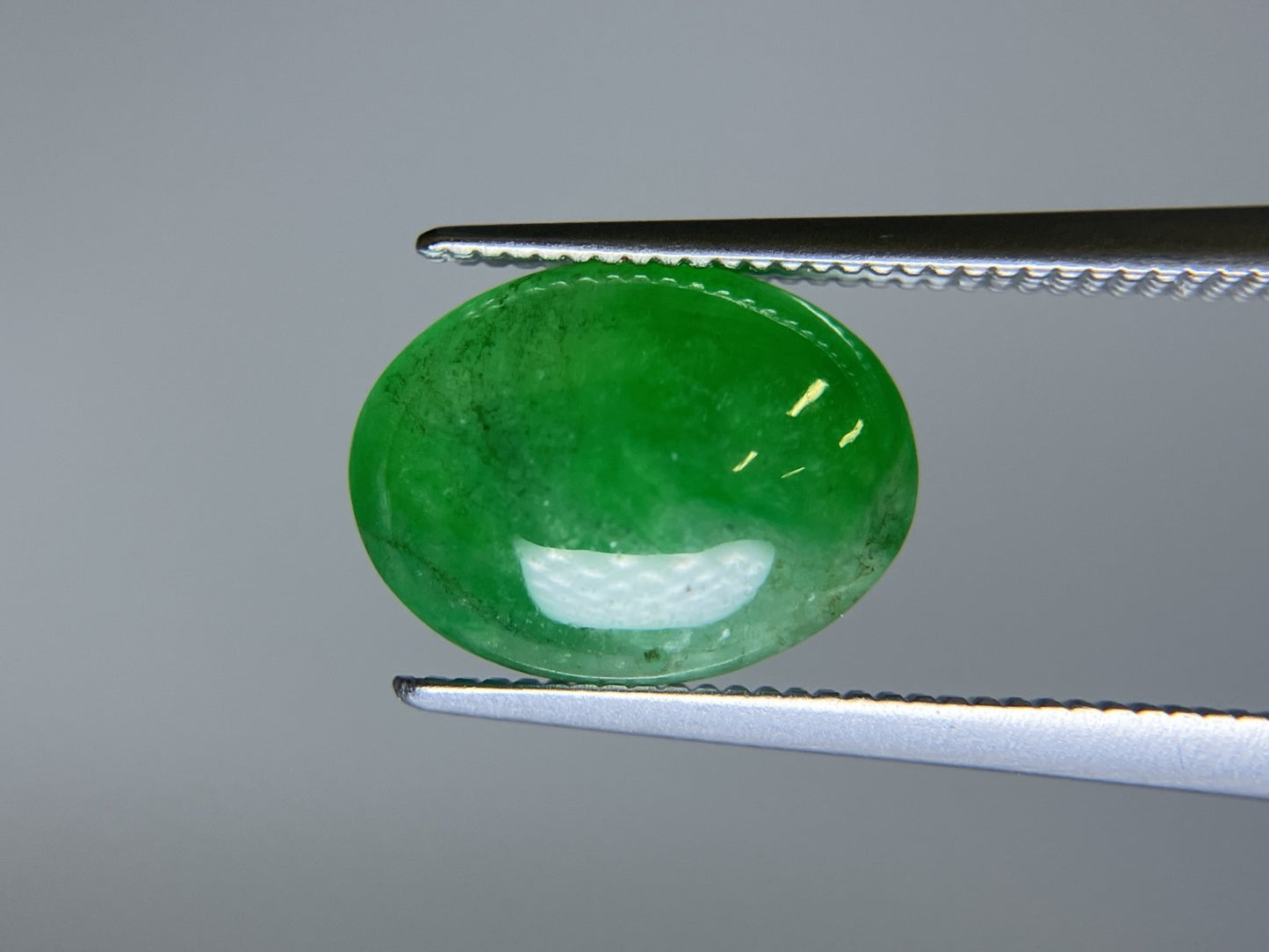 翡翠 3.385ct 宝石ソーティング付き 11.5㎜×8.7㎜×3.9㎜ ルース（ 裸石 ） 4045S