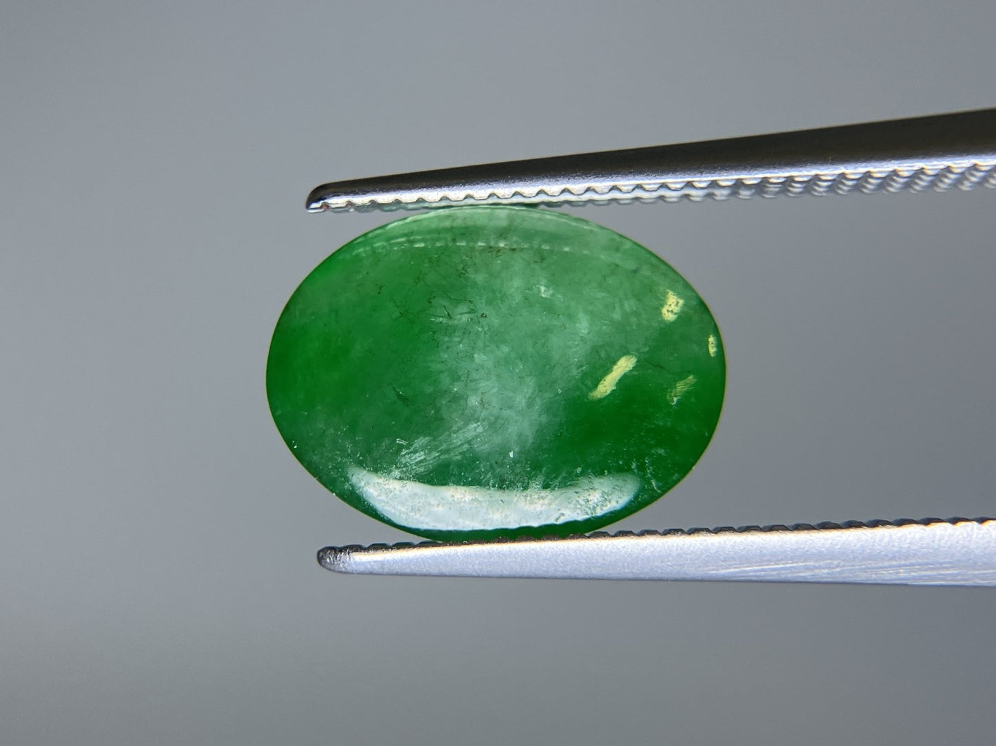 翡翠 3.385ct 宝石ソーティング付き 11.5㎜×8.7㎜×3.9㎜ ルース（ 裸石 ） 4045S