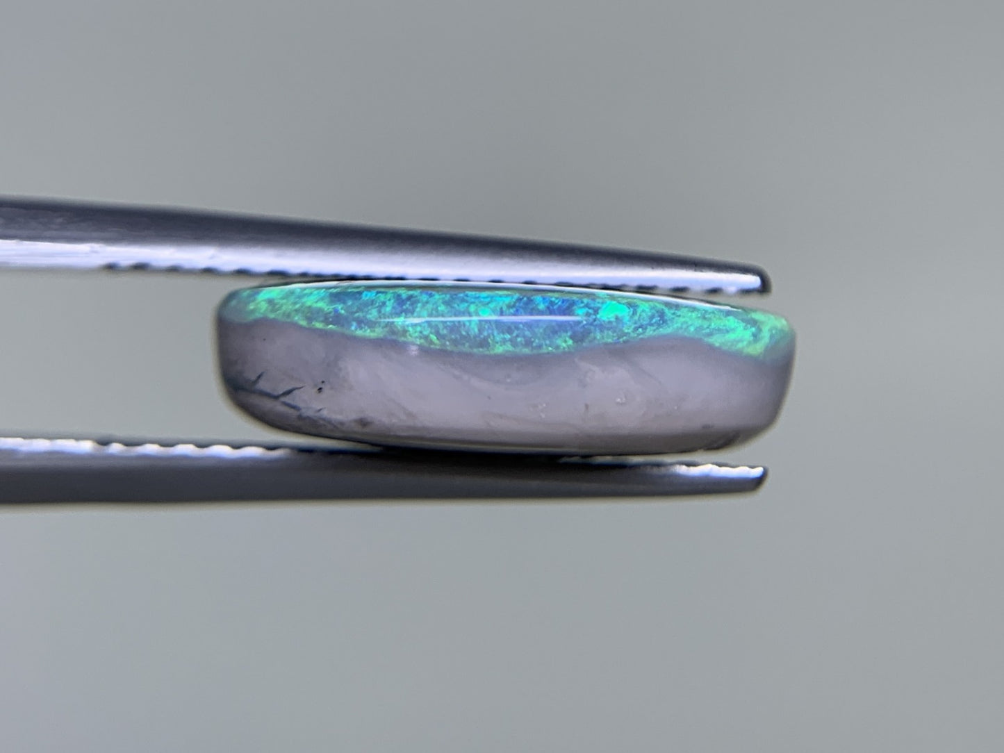 ブラックオパール 4.448ct 宝石ソーティング付き  14.9㎜×10.0㎜×4.3㎜  ルース（ 裸石 ） 3445Y