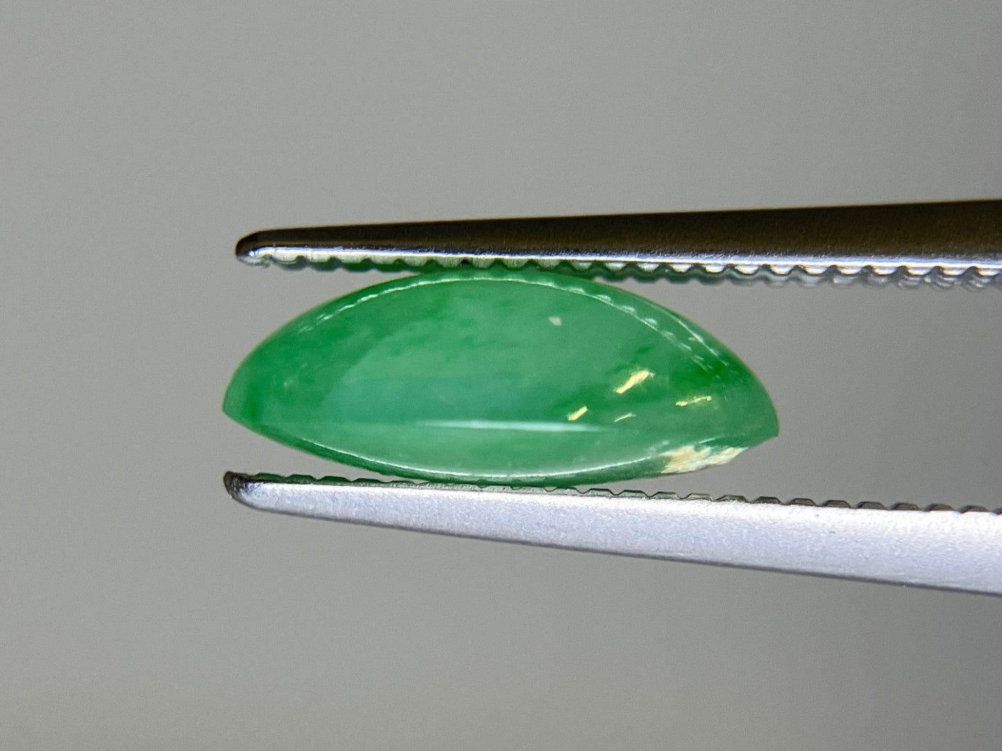 翡翠 2.531ct 宝石ソーティング付き 10.3㎜×7.3㎜×3.9㎜ ルース（ 裸石 ） 4043S