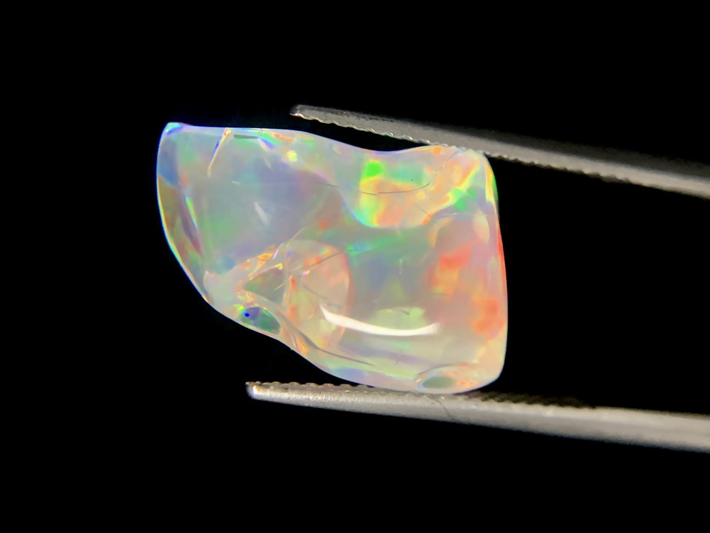 オパール　7.623ct　宝石ソーティング付き　 縦16.0㎜×横11.2㎜×高さ8.8㎜　 ルース（ 裸石 ）　 1520Y
