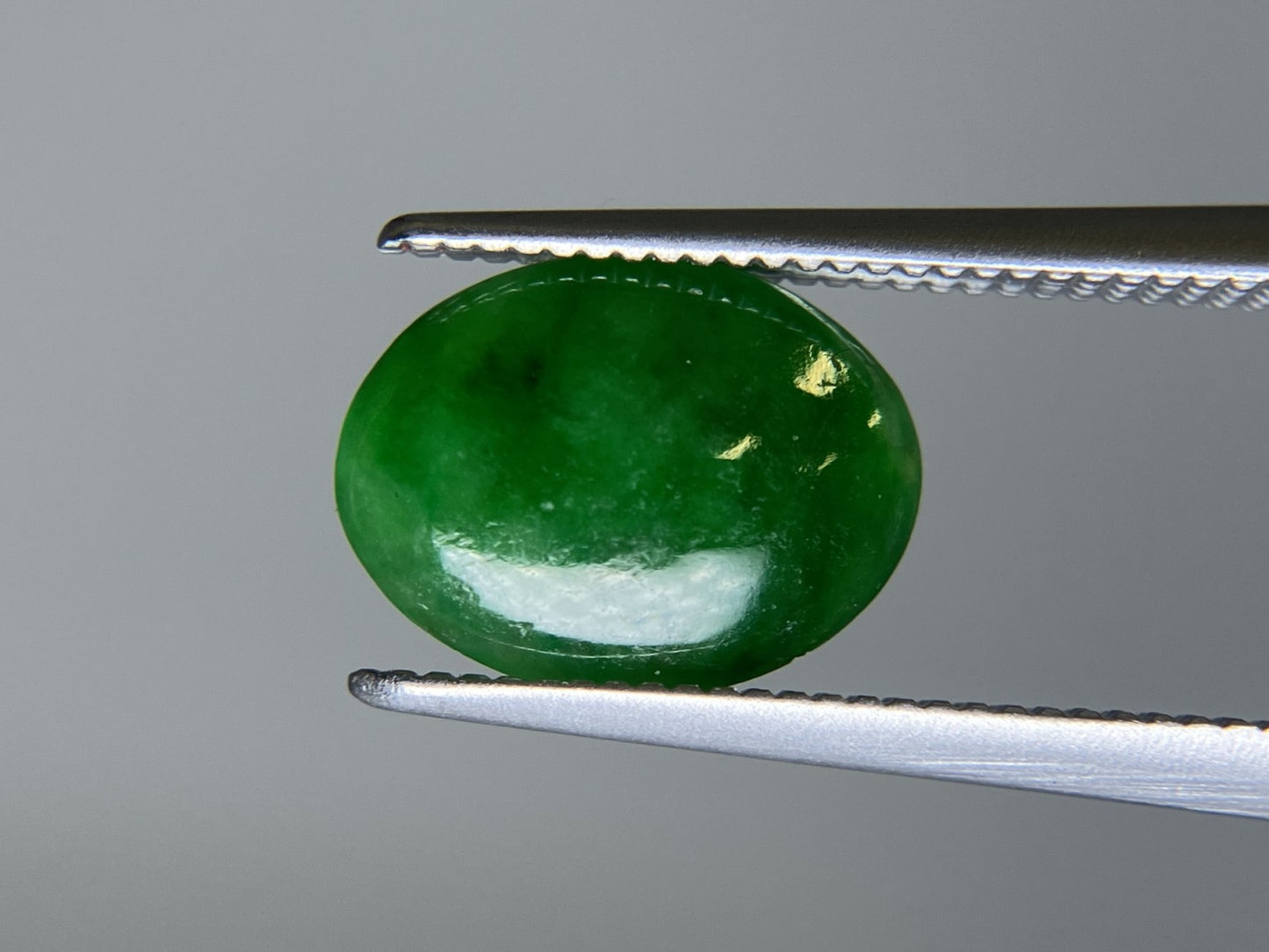 翡翠 1.886ct 宝石ソーティング付き 10.2㎜×7.7㎜×2.7㎜ ルース（ 裸石 ） 4042S