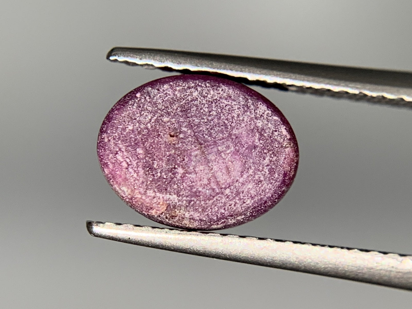 スタールビー 3.827ct 宝石ソーティング付き  9.1㎜×7.1㎜×4.9㎜  ルース（ 裸石 ） 3280Y