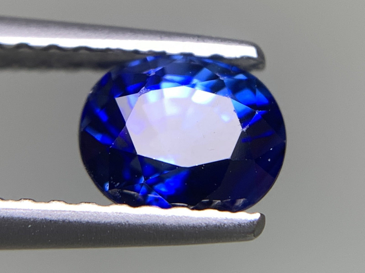 サファイア 天然  1.005ct  中央宝石ソーティング付き  5.96㎜×4.98㎜×4.06㎜  ルース（ 裸石 ） 5312Y