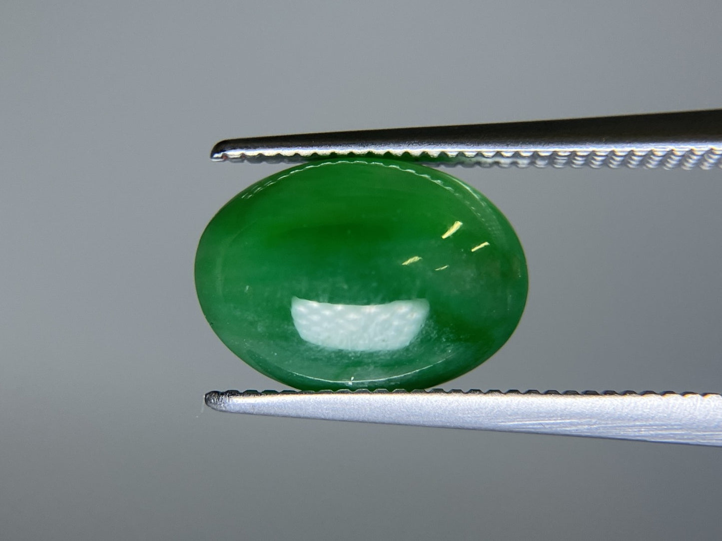 翡翠 3.295ct 宝石ソーティング付き 11.0㎜×8.0㎜×4.0㎜ ルース（ 裸石 ） 4040S