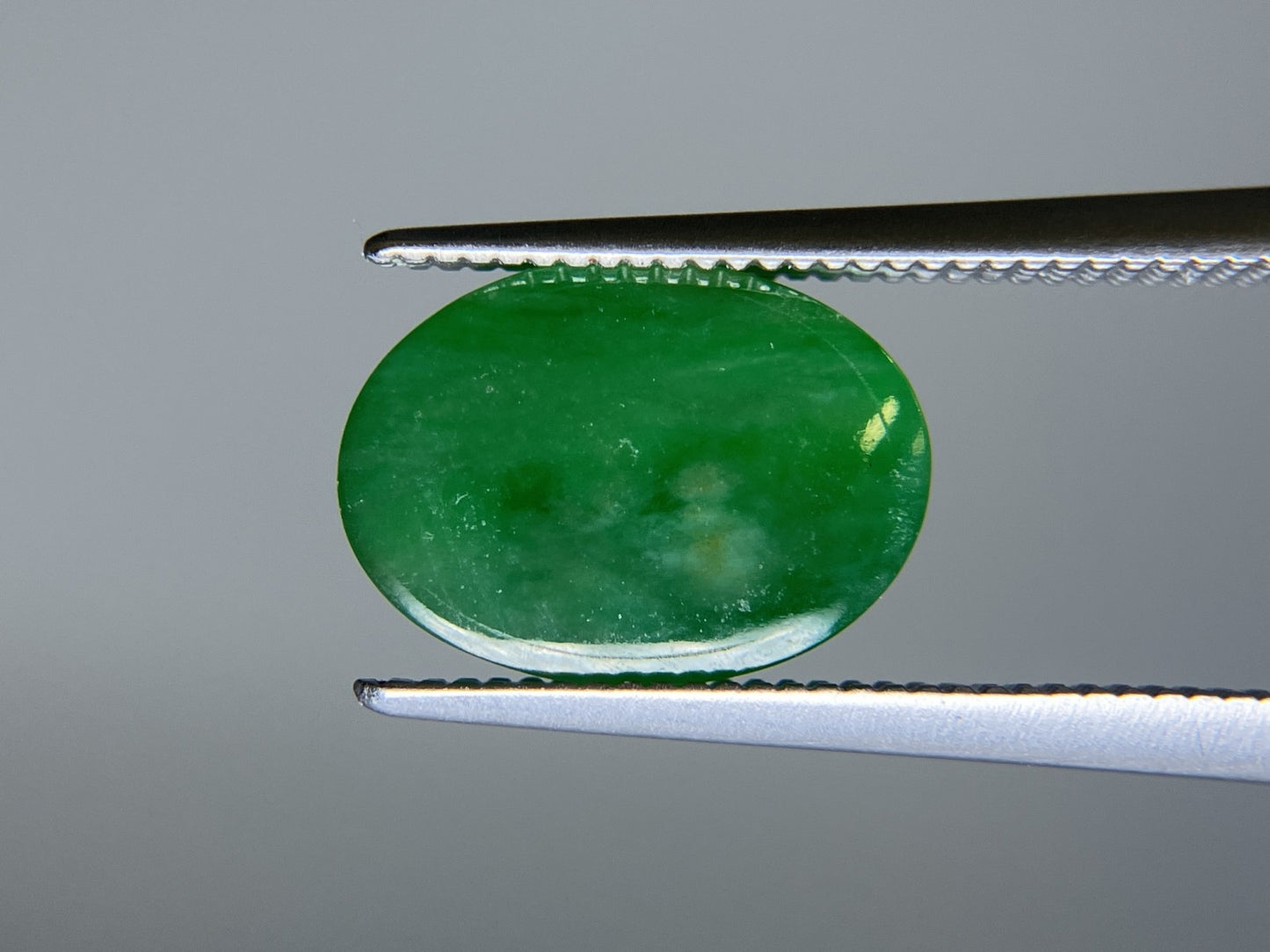 翡翠 3.295ct 宝石ソーティング付き 11.0㎜×8.0㎜×4.0㎜ ルース（ 裸石 ） 4040S