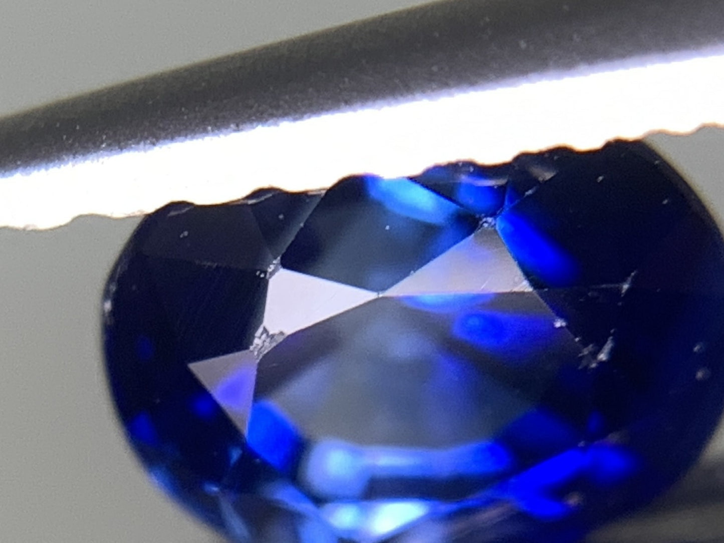 サファイア 天然  1.005ct  中央宝石ソーティング付き  5.96㎜×4.98㎜×4.06㎜  ルース（ 裸石 ） 5312Y
