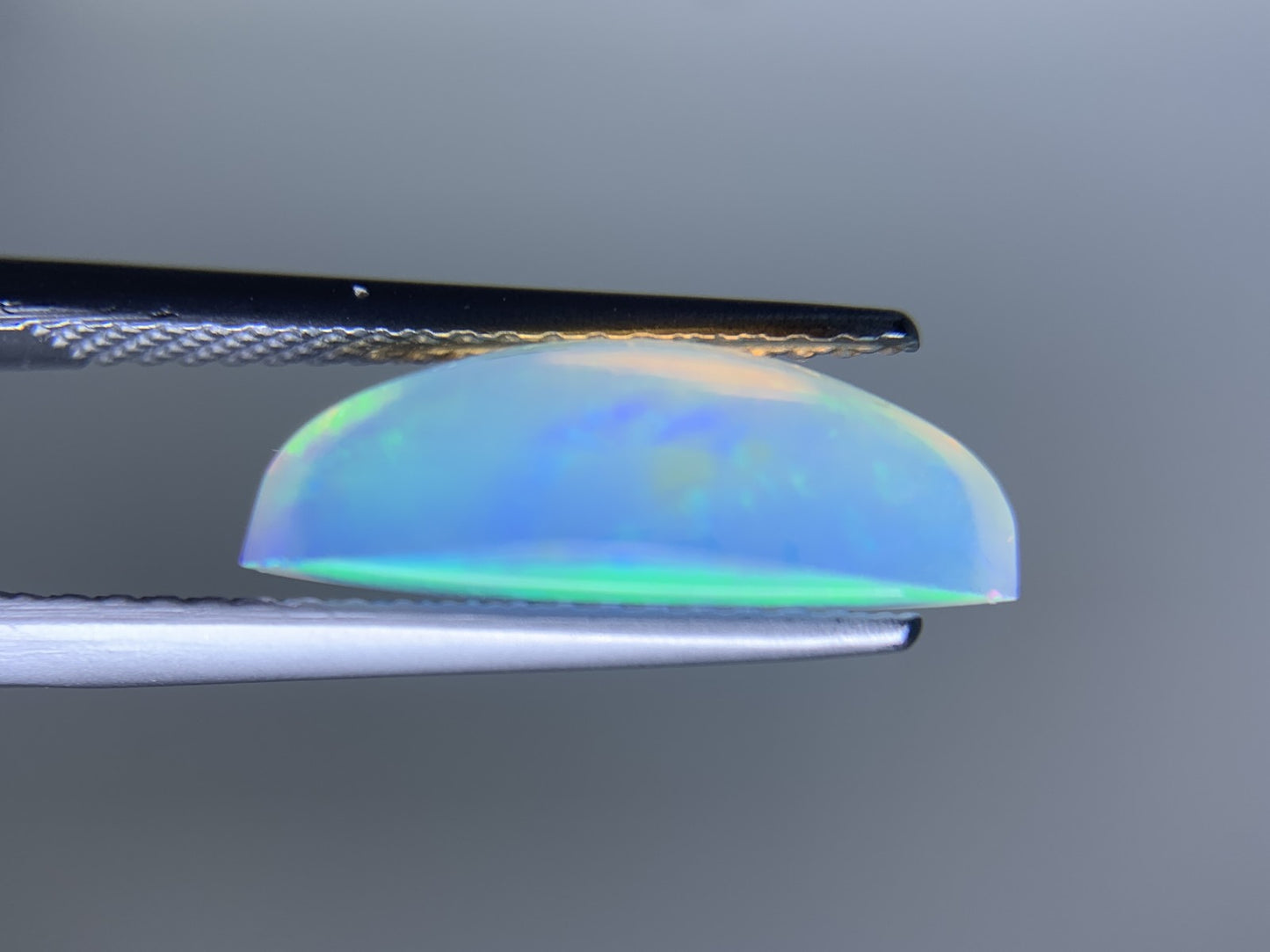 オパール 2.515ct  宝石ソーティング付き  14.2㎜×7.1㎜×5.0㎜  ルース（ 裸石 ） 4338Y