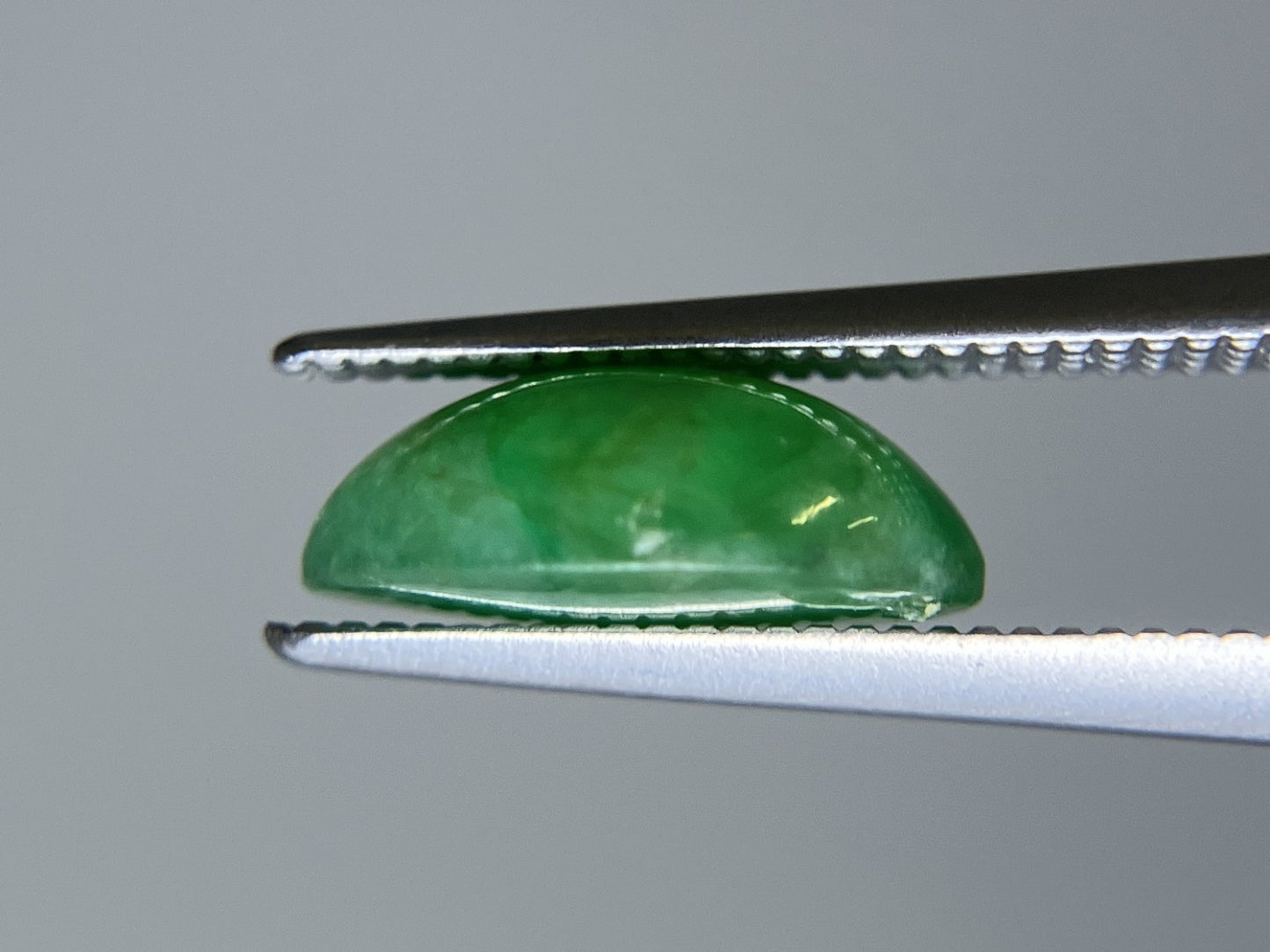 翡翠 3.179ct 宝石ソーティング付き 10.6㎜×8.3㎜×4.0㎜ ルース（ 裸石 ） 4247S