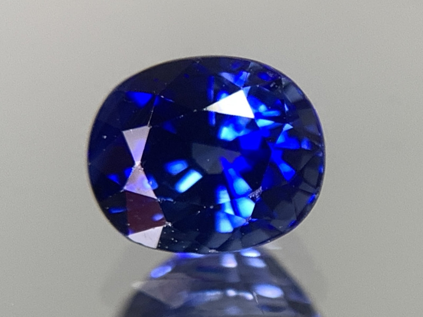 サファイア 天然  1.005ct  中央宝石ソーティング付き  5.96㎜×4.98㎜×4.06㎜  ルース（ 裸石 ） 5312Y