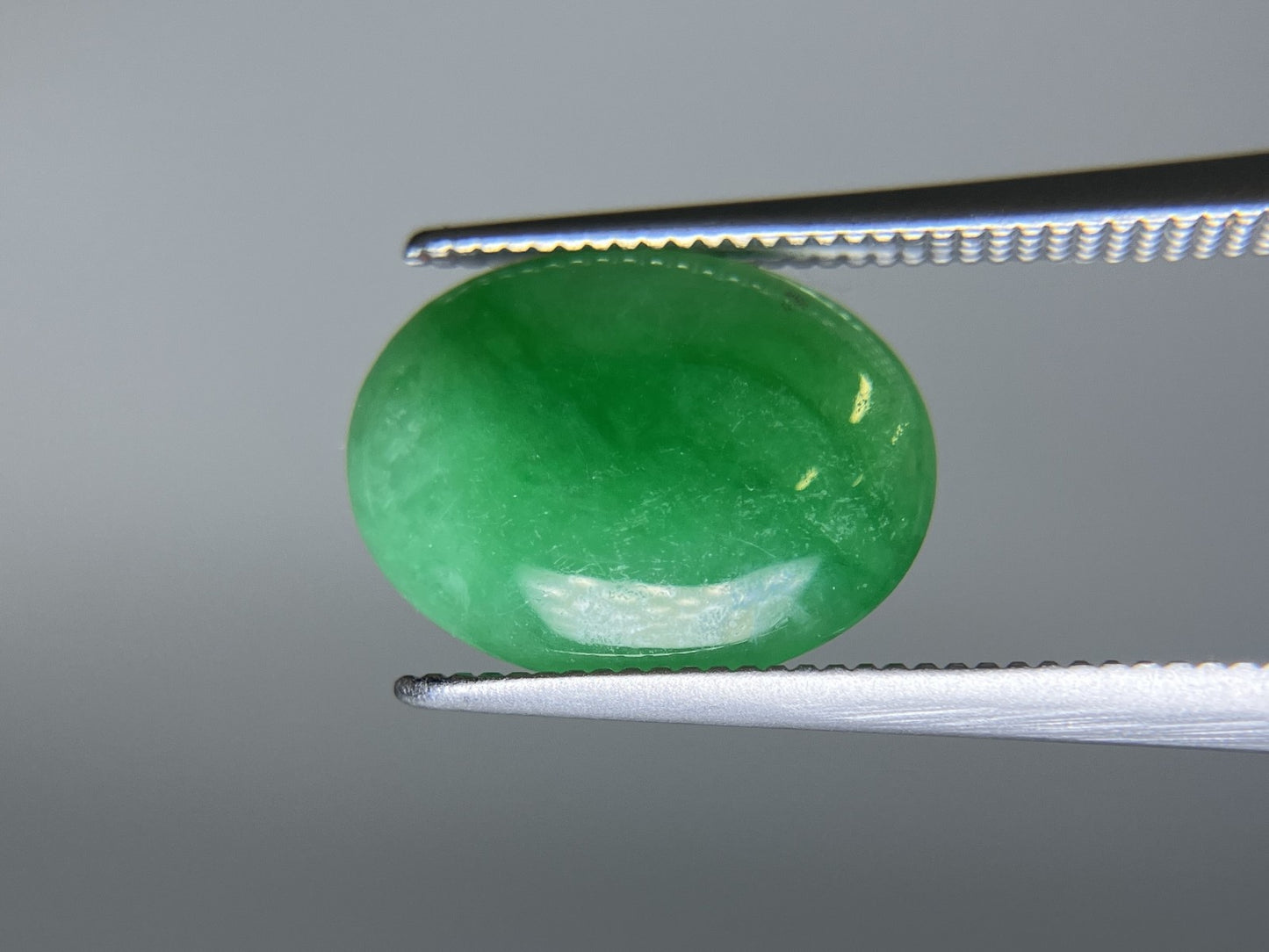 翡翠 3.422ct 宝石ソーティング付き 12.7㎜×9.5㎜×2.9㎜ ルース（ 裸石 ） 4250S