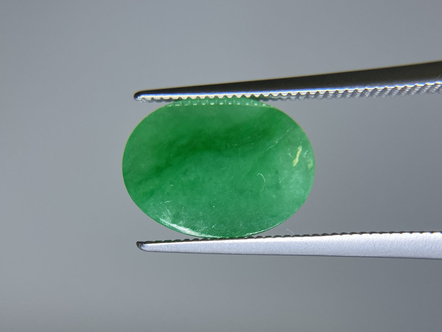 翡翠 3.422ct 宝石ソーティング付き 12.7㎜×9.5㎜×2.9㎜ ルース（ 裸石 ） 4250S
