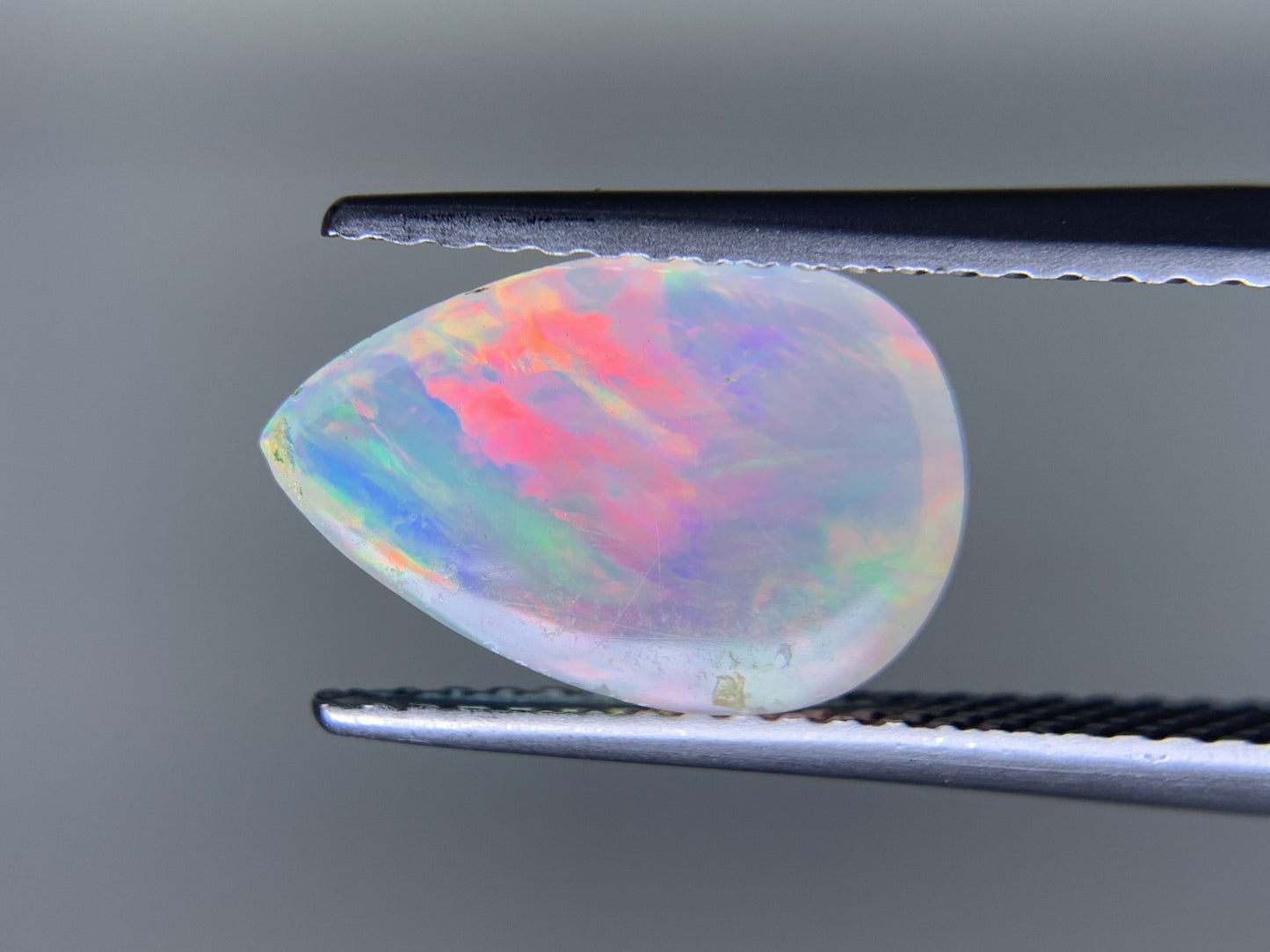 オパール 1.740ct 宝石ソーティング付き  11.5㎜×7.8㎜×3.7㎜  ルース（ 裸石 ） 3365Y