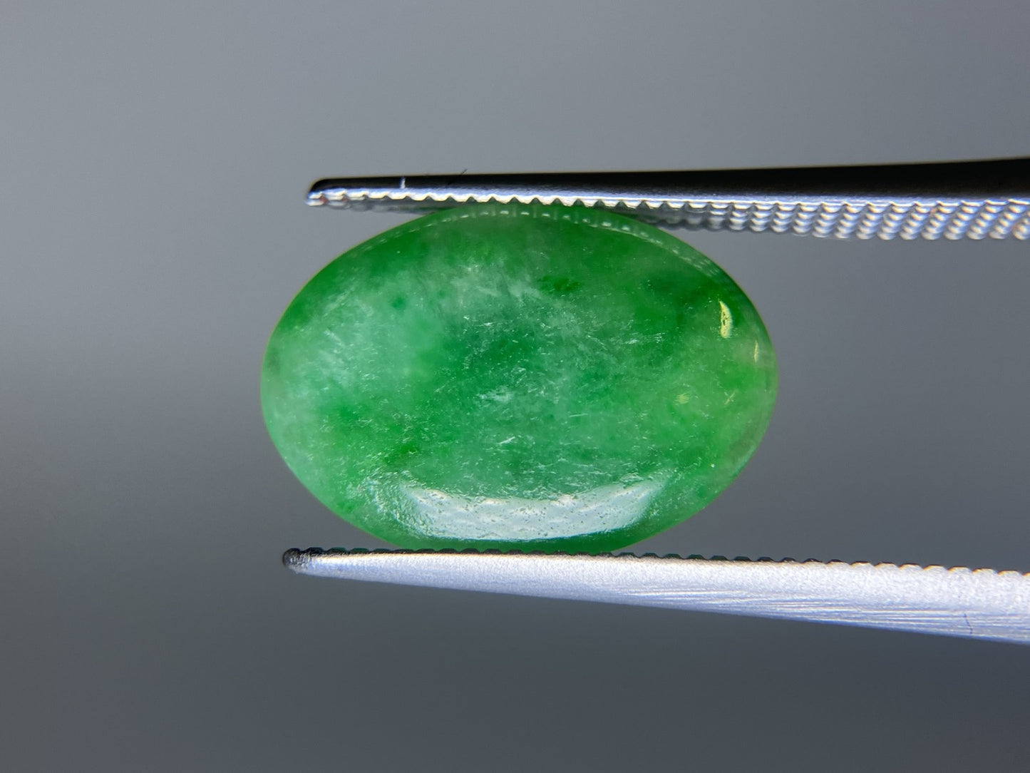 翡翠 4.194ct 宝石ソーティング付き 14.4㎜×10.5㎜×3.1㎜ ルース（ 裸石 ） 4246S