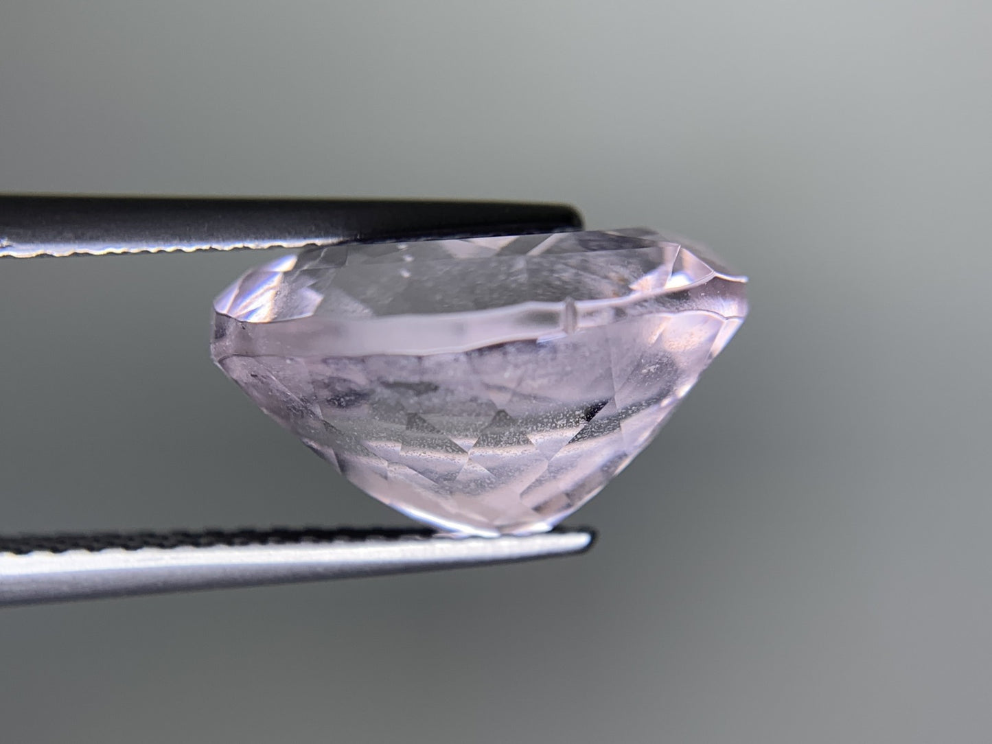 クンツァイト 天然 8.144ct 宝石ソーティング付き 13.7㎜×11.1㎜×7.8㎜ ルース（ 裸石 ） 7631Y