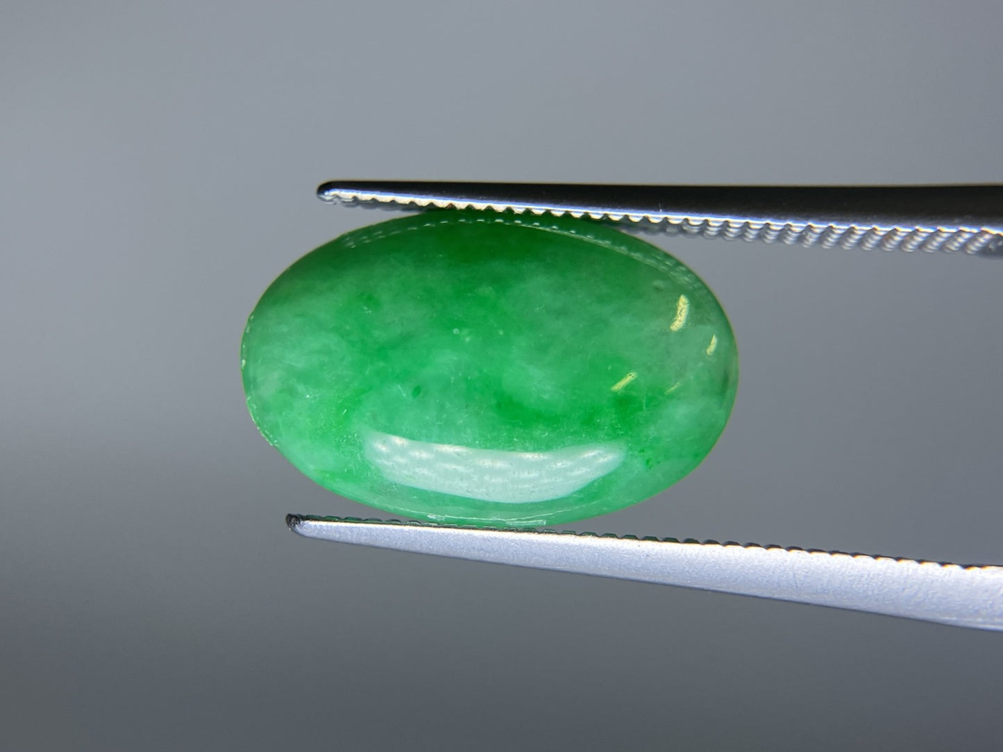 翡翠 5.504ct 宝石ソーティング付き 15.3㎜×10.1㎜×4.0㎜ ルース（ 裸石 ） 4243S