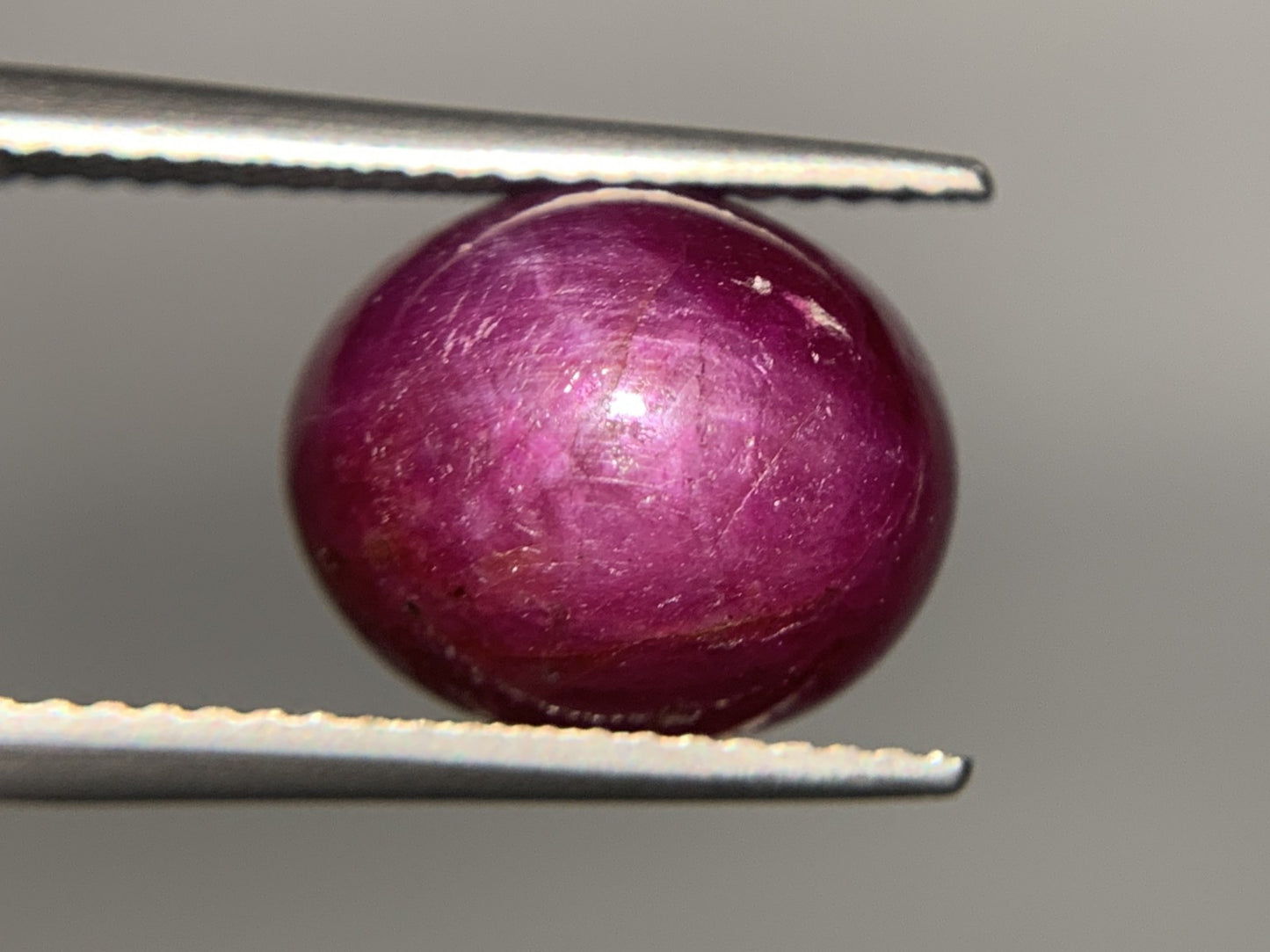 スタールビー 7.544ct 宝石ソーティング付き 11.7㎜×9.9㎜×6.3㎜ ルース（ 裸石 ） 4181Y