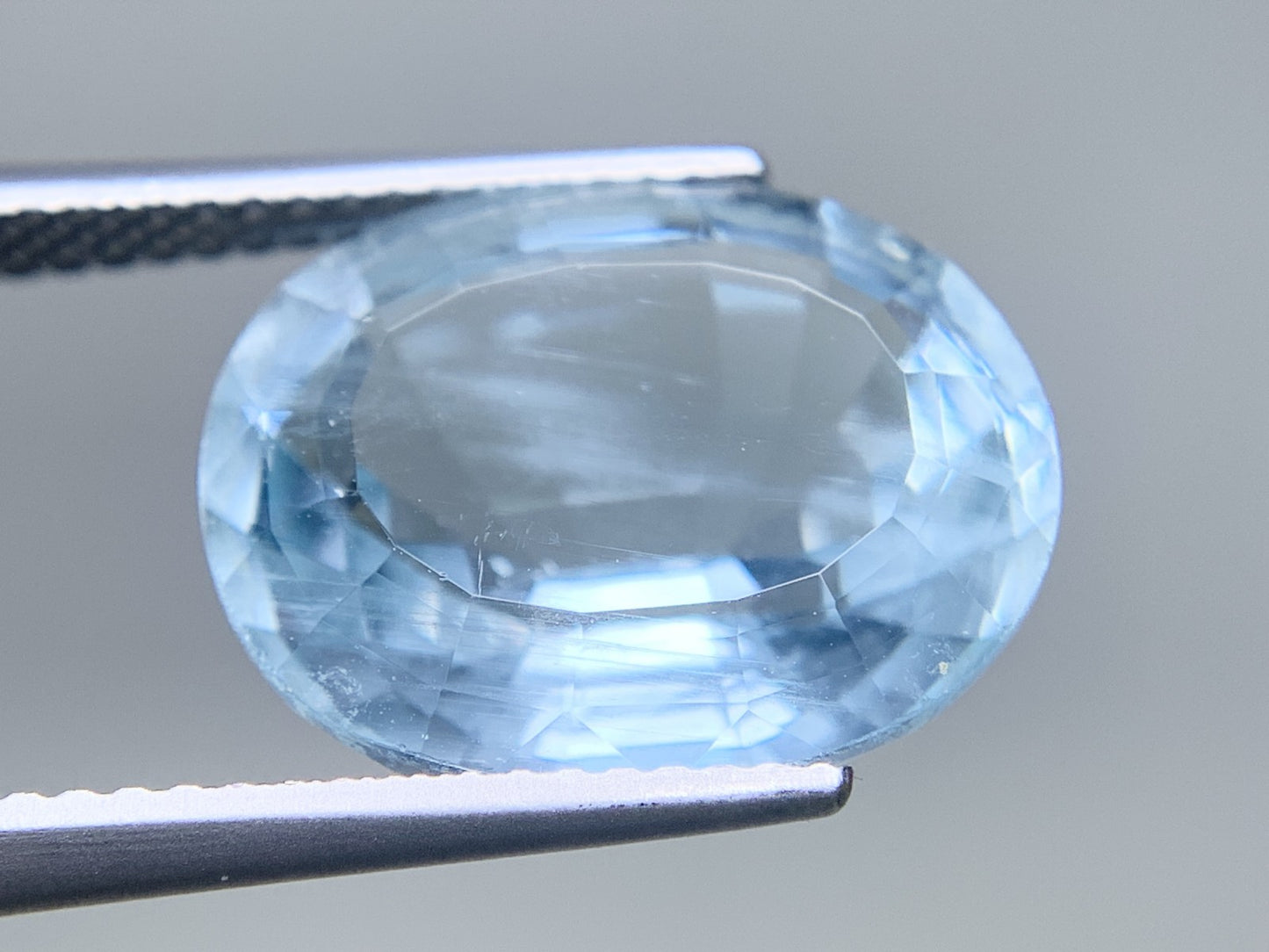 アクアマリン 天然 8.567ct 宝石ソーティング付き 15.1㎜×12.1㎜×7.6㎜ ルース（ 裸石 ） 7597Y