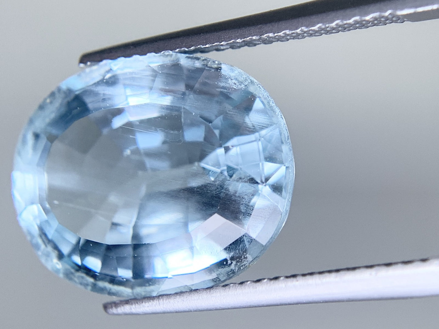 アクアマリン 天然 8.567ct 宝石ソーティング付き 15.1㎜×12.1㎜×7.6㎜ ルース（ 裸石 ） 7597Y