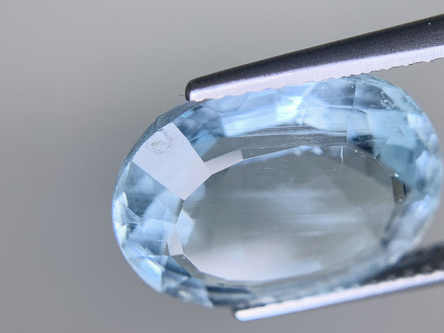 アクアマリン 天然 8.567ct 宝石ソーティング付き 15.1㎜×12.1㎜×7.6㎜ ルース（ 裸石 ） 7597Y