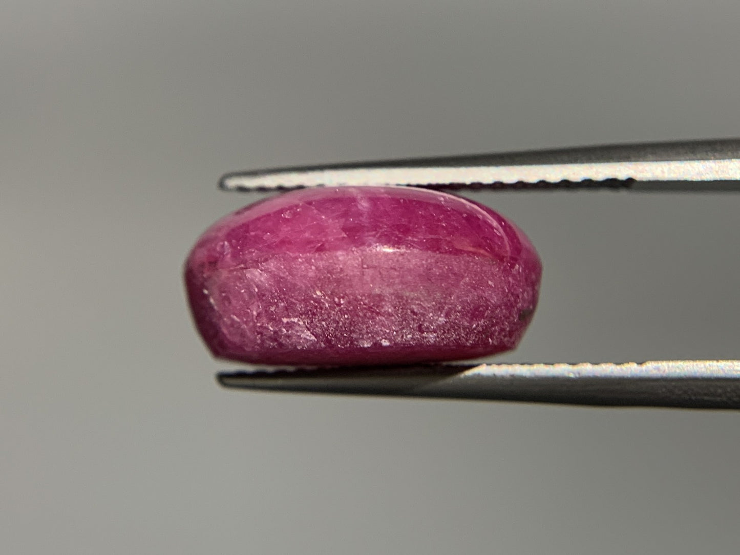 スタールビー 15.350ct 宝石ソーティング付き 14.7㎜×11.8㎜×7.4㎜ ルース（ 裸石 ） 4188Y