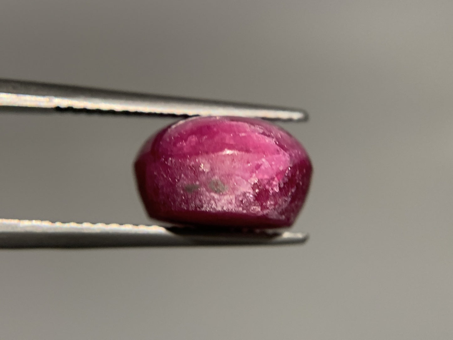 スタールビー 15.350ct 宝石ソーティング付き 14.7㎜×11.8㎜×7.4㎜ ルース（ 裸石 ） 4188Y
