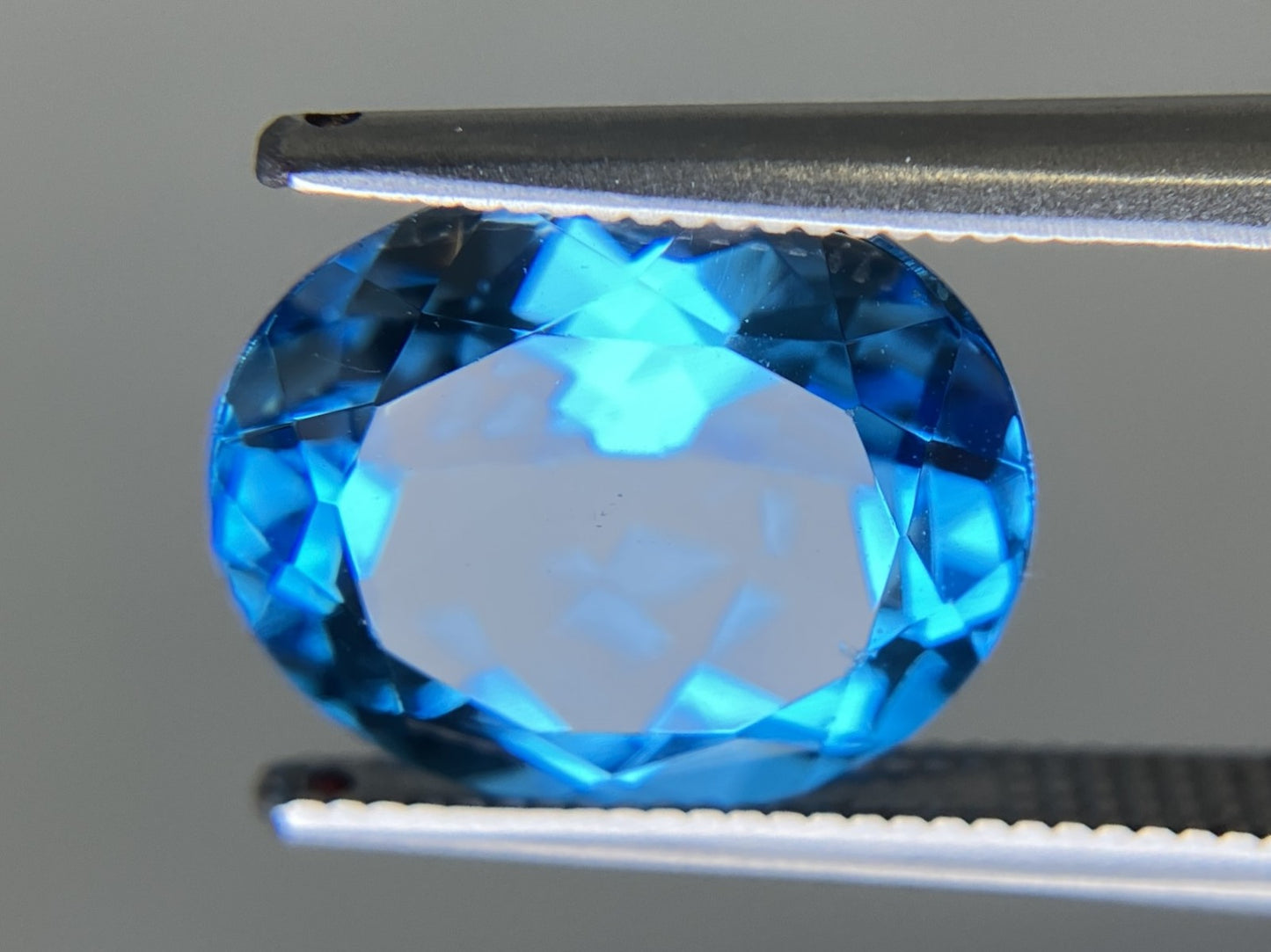ブルートパーズ 天然 6.286ct 宝石ソーティング付き 12.1㎜×9.9㎜×6.3㎜ ルース（ 裸石 ） 6669YY