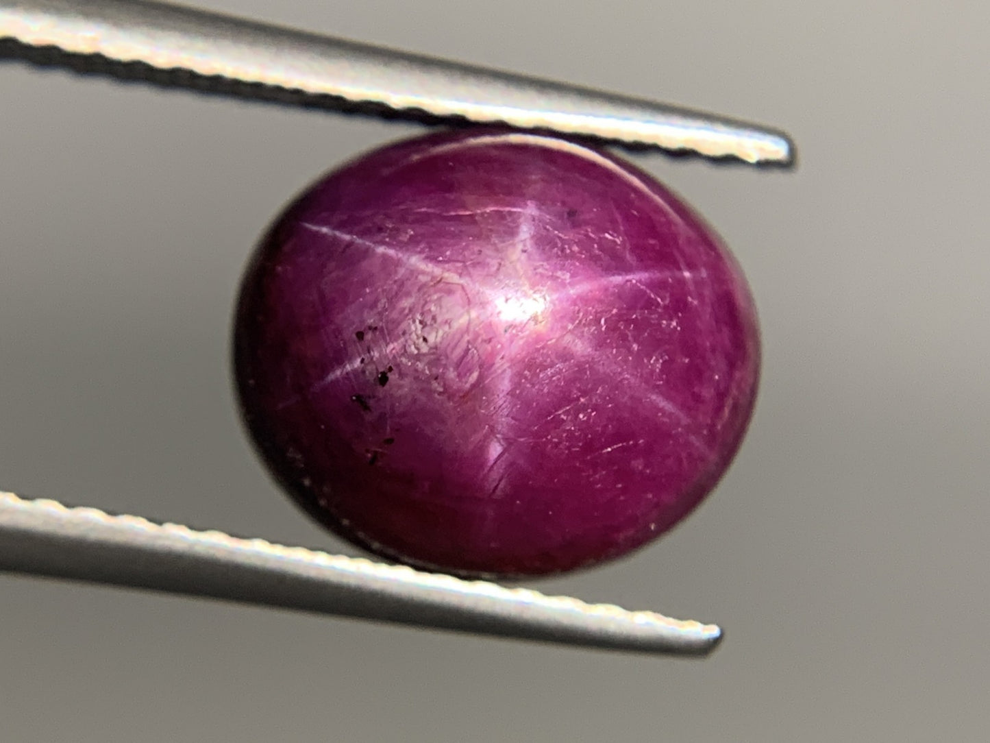 スタールビー 8.481ct  宝石ソーティング付き  10.5㎜×9.2㎜×7.9㎜  ルース（ 裸石 ） 4145Y