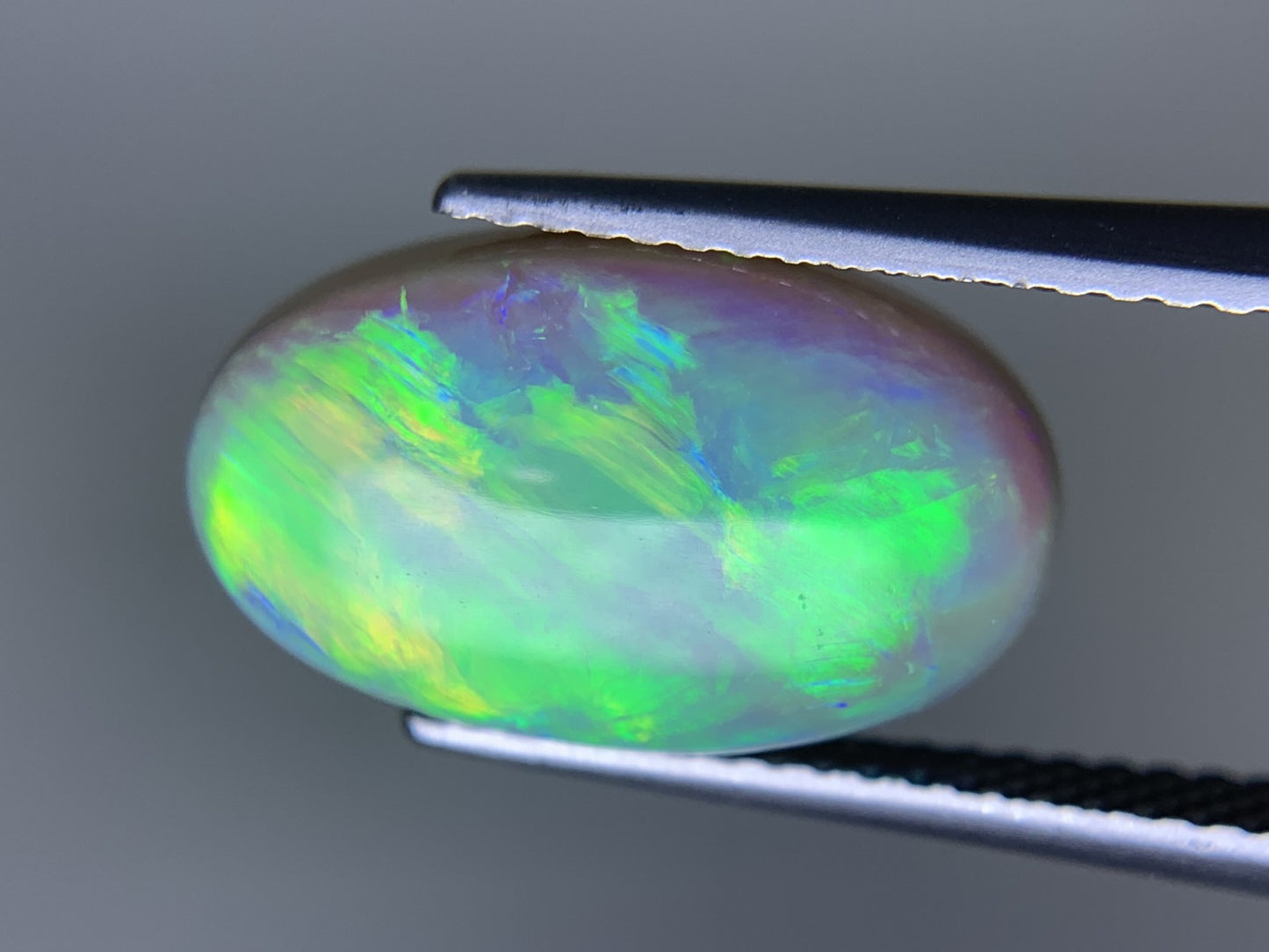 オパール 天然 5.357ct 中央宝石ソーティング付き 15.6㎜×9.4㎜×5.3㎜ ルース（ 裸石 ） 7538Y
