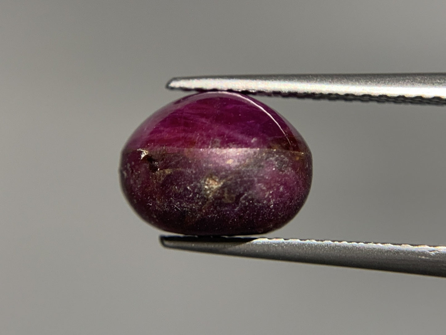 スタールビー 8.481ct  宝石ソーティング付き  10.5㎜×9.2㎜×7.9㎜  ルース（ 裸石 ） 4145Y