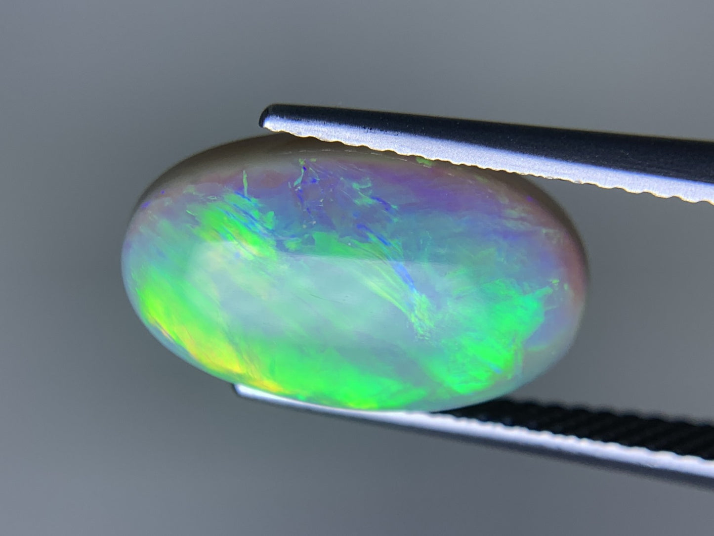 オパール 天然 5.357ct 中央宝石ソーティング付き 15.6㎜×9.4㎜×5.3㎜ ルース（ 裸石 ） 7538Y