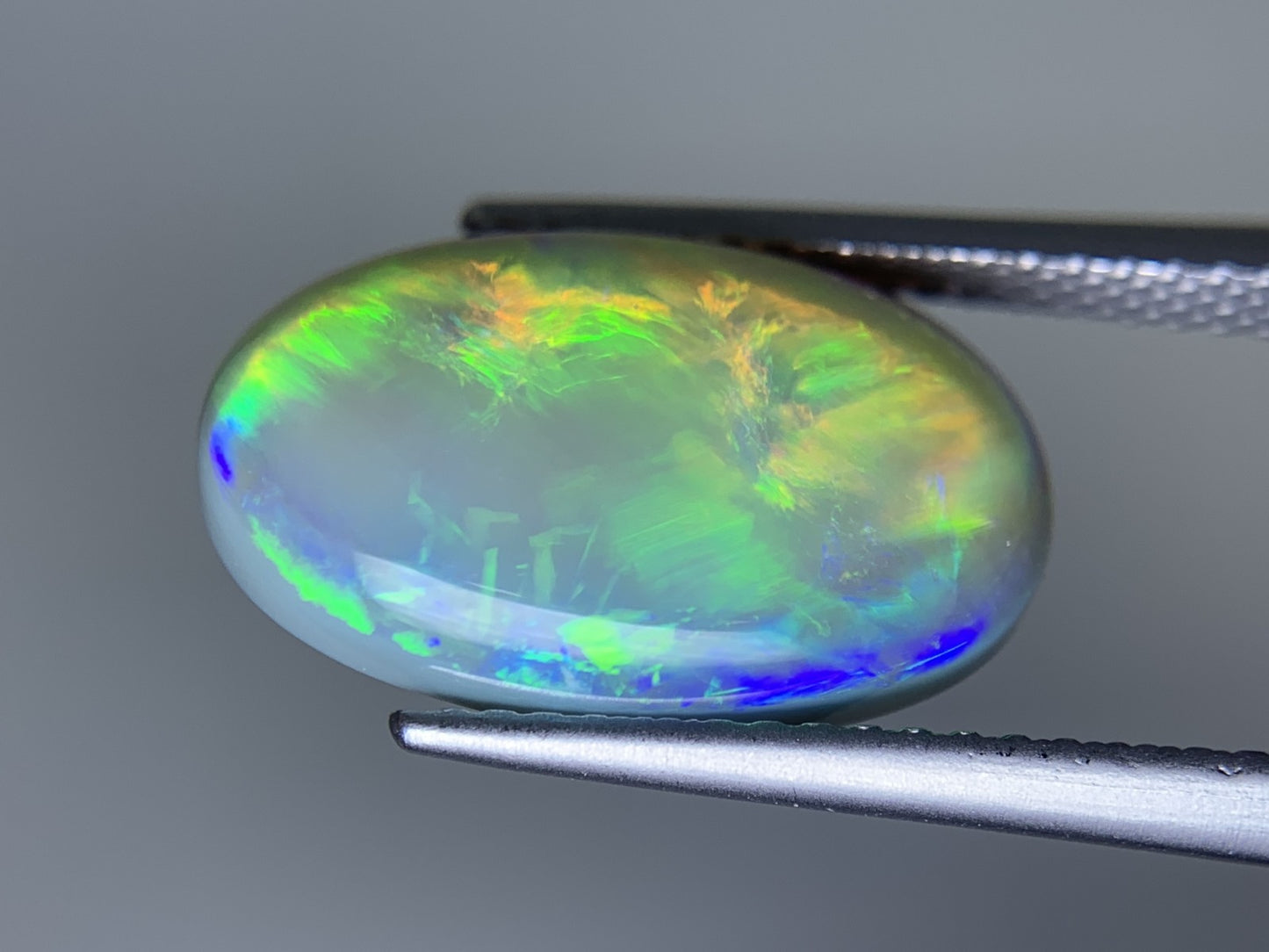 オパール 天然 5.357ct 中央宝石ソーティング付き 15.6㎜×9.4㎜×5.3㎜ ルース（ 裸石 ） 7538Y