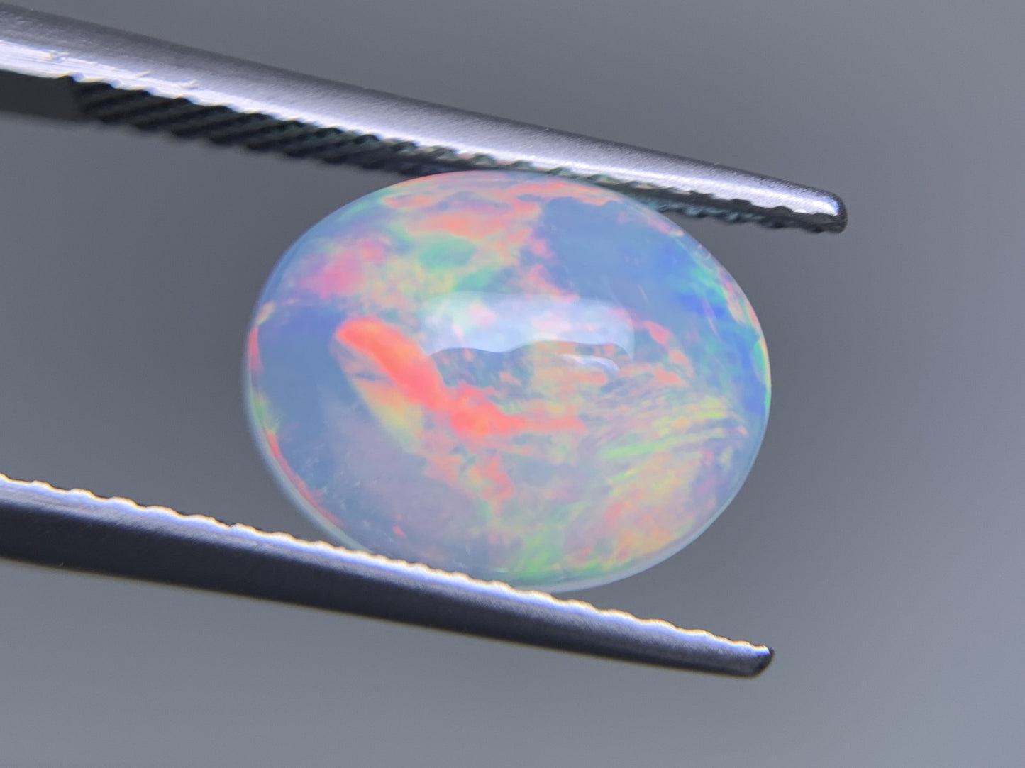 オパール 1.935ct 宝石ソーティング付き  11.3㎜×9.2㎜×4.1㎜  ルース（ 裸石 ） 3380Y