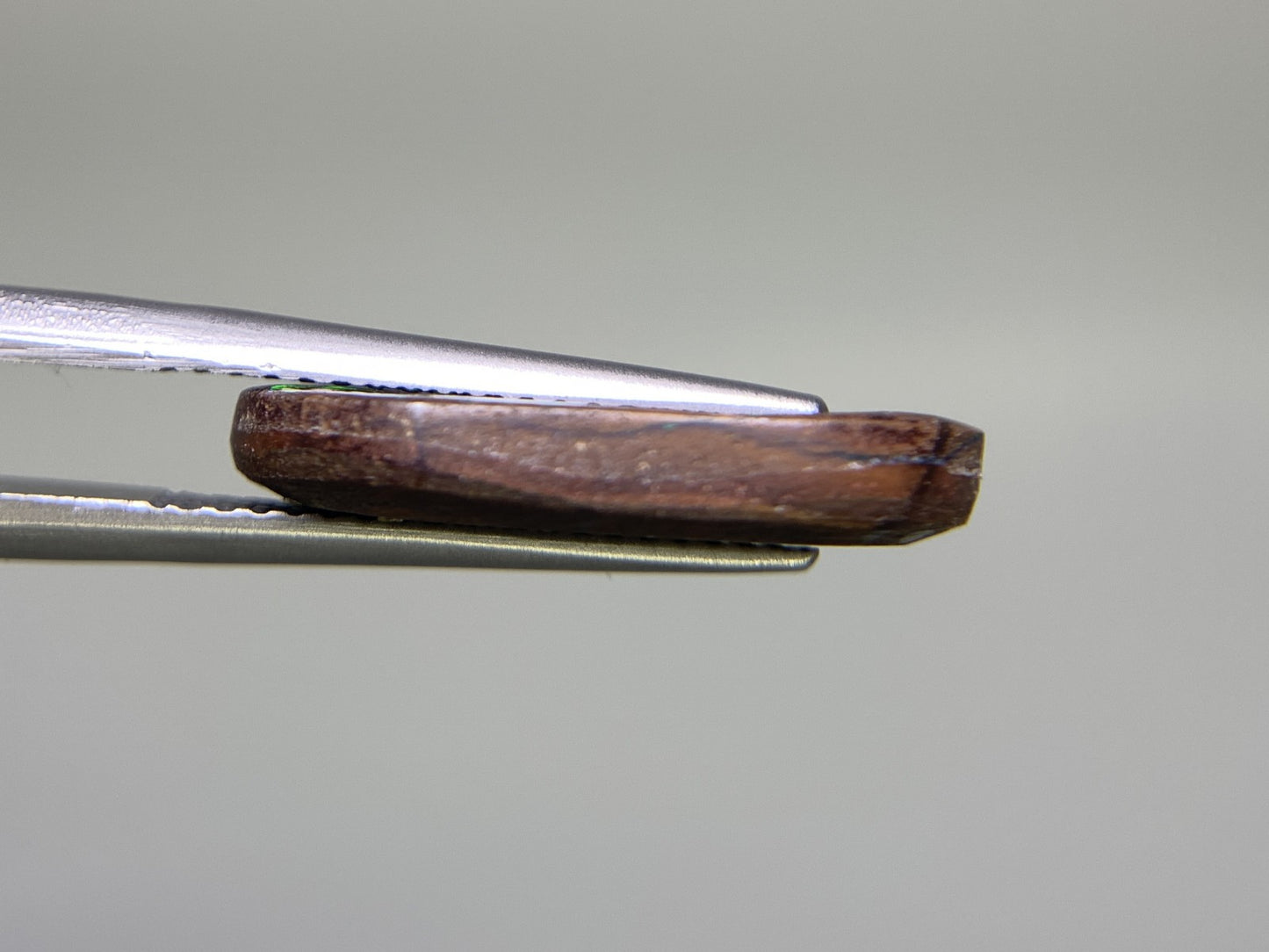 ボルダーオパール 5.293ct 宝石ソーティング付き  18.8㎜×8.9㎜×3.5㎜   ルース（ 裸石 ） 2360Y