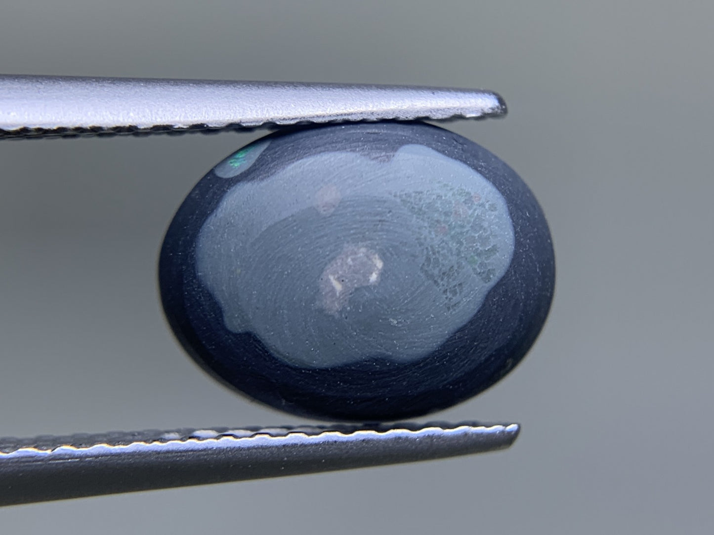 ブラックオパール 天然 1.612ct 中央宝石ソーティング付き 10.0㎜×7.8㎜×3.2㎜ ルース（ 裸石 ） 7534Y