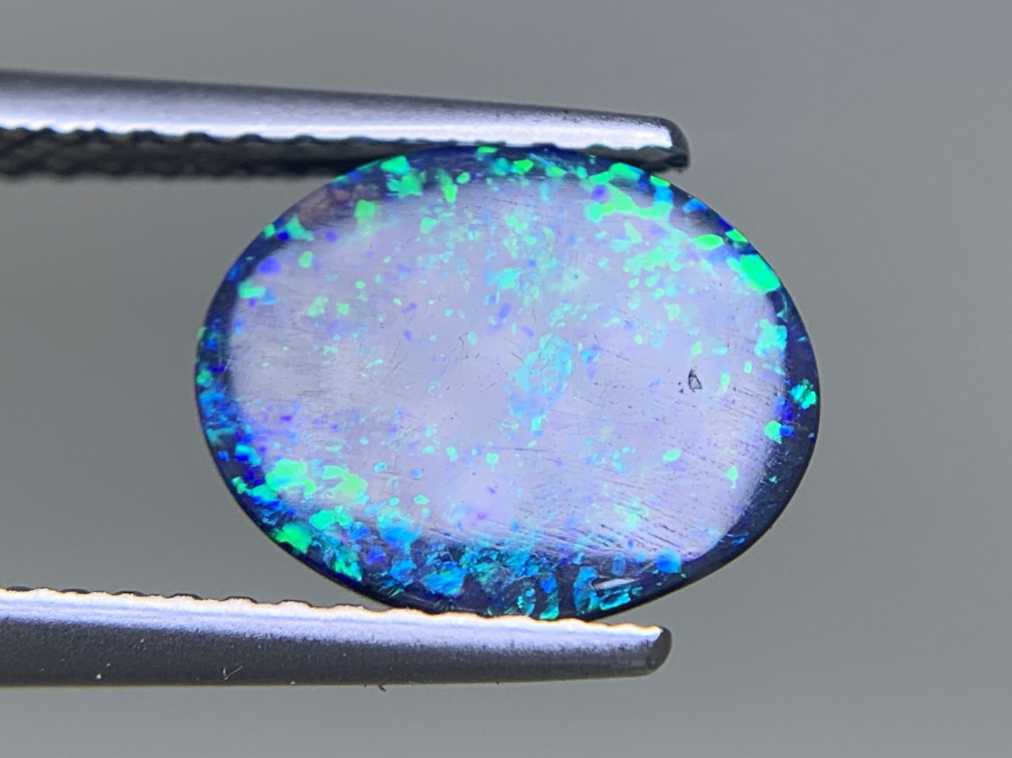 ブラックオパール 天然 1.695ct 中央宝石ソーティング付き 9.8㎜×8.0㎜×3.6㎜ ルース（ 裸石 ） 7514Y