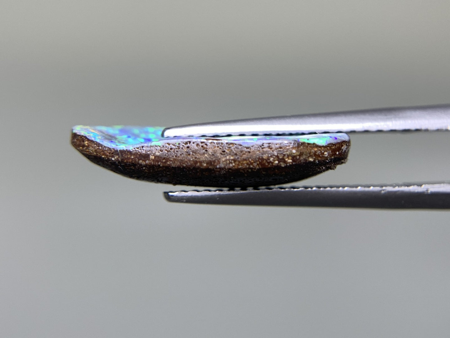 ボルダーオパール 4.876ct 宝石ソーティング付き  18.3㎜×10.1㎜×3.7㎜   ルース（ 裸石 ） 2361Y