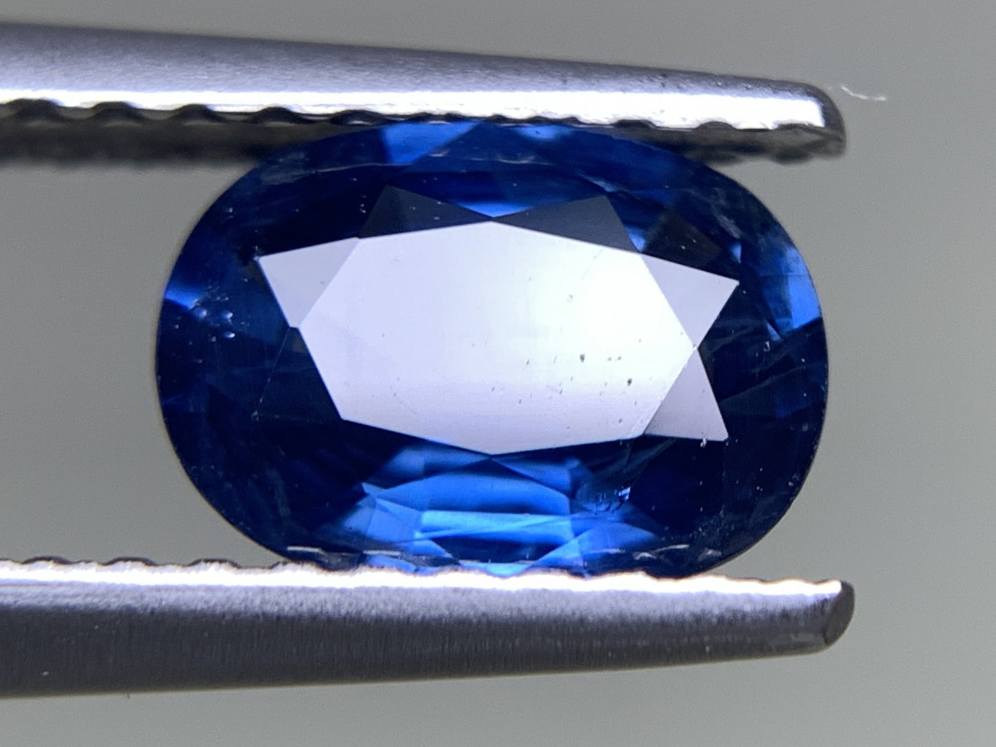 サファイア 天然  0.996ct  宝石ソーティング付き  7.1㎜×5.3㎜×2.8㎜ ルース（ 裸石 ）  5787Y