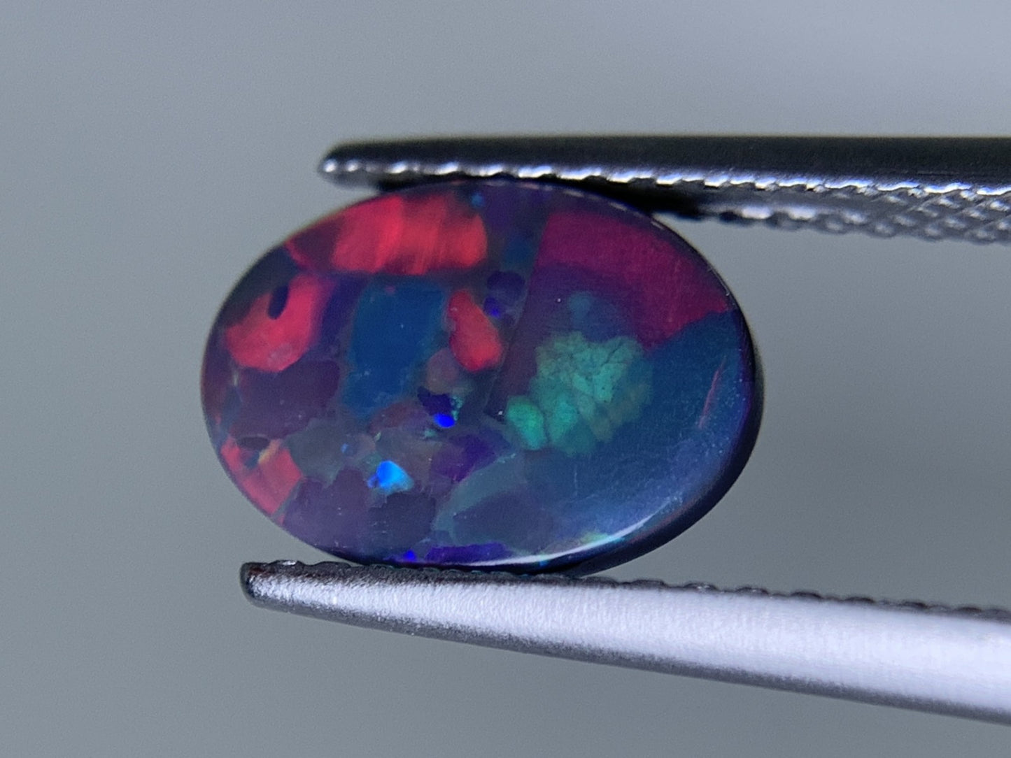 ブラックオパール 天然 1.283ct 中央宝石ソーティング付き 10.0㎜×7.1㎜×2.6㎜ ルース（ 裸石 ） 7526Y