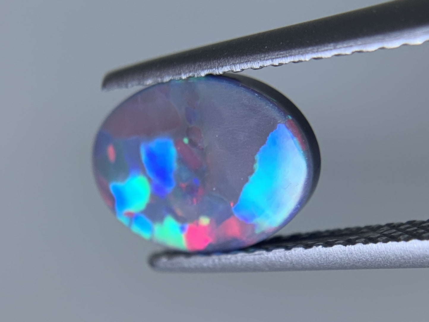 ブラックオパール 天然 1.283ct 中央宝石ソーティング付き 10.0㎜×7.1㎜×2.6㎜ ルース（ 裸石 ） 7526Y