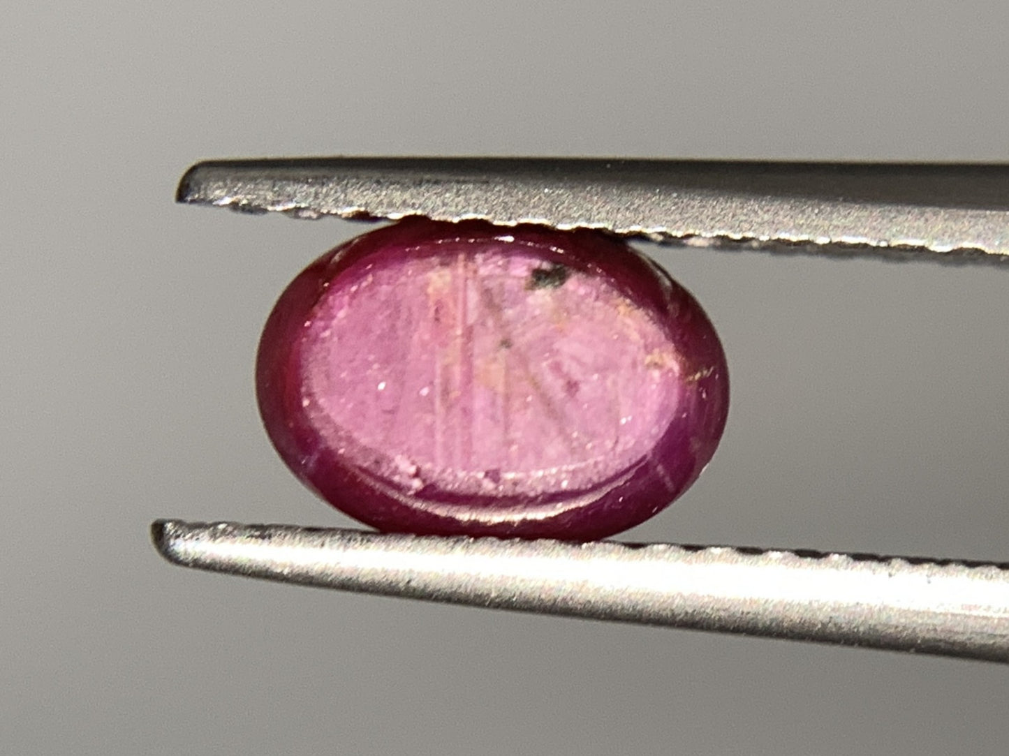 スターサファイア 1.480ct  宝石ソーティング付き  6.9㎜×5.1㎜×4.0㎜  ルース（ 裸石 ） 2735Y
