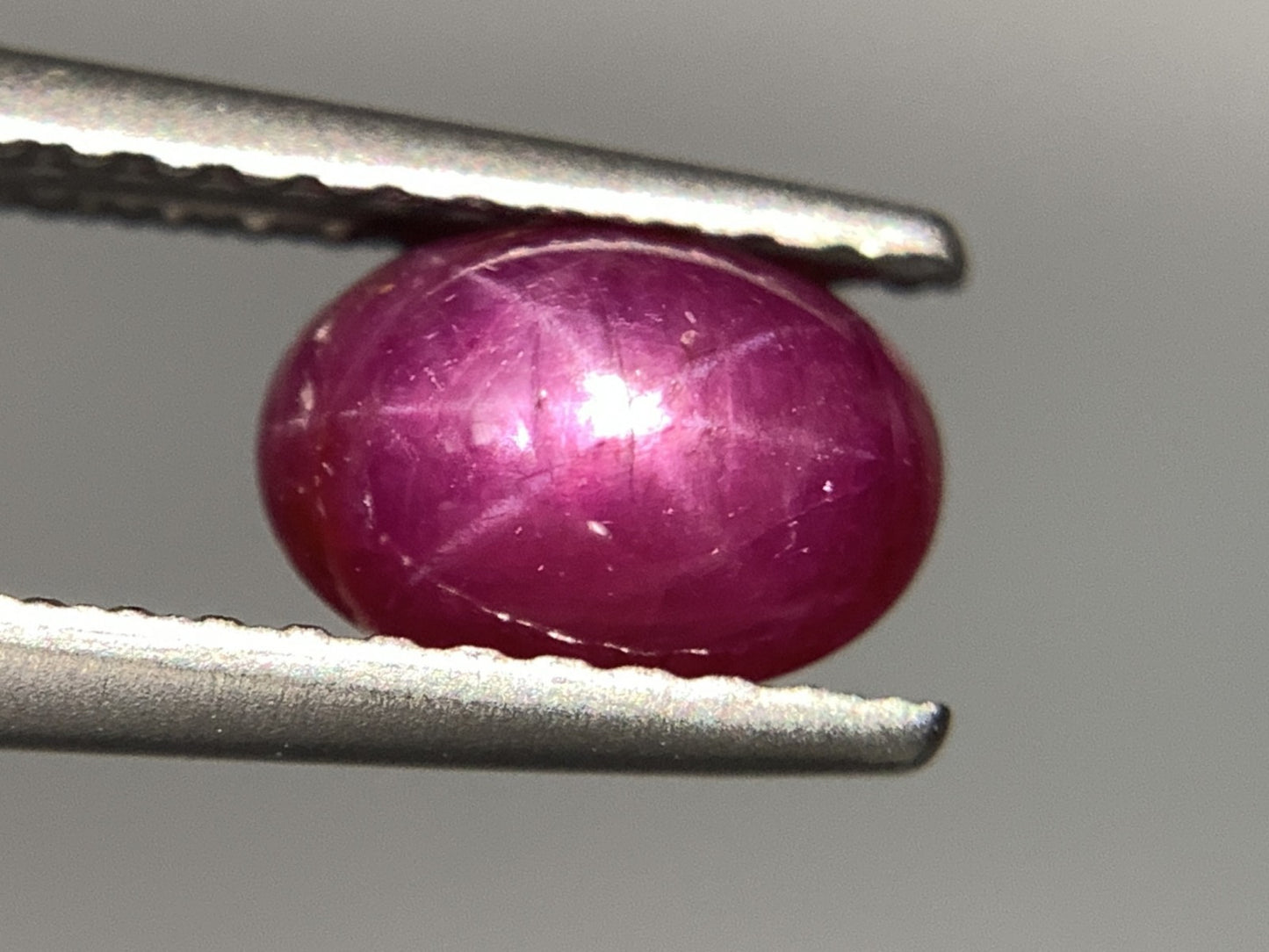 スターサファイア 1.480ct  宝石ソーティング付き  6.9㎜×5.1㎜×4.0㎜  ルース（ 裸石 ） 2735Y