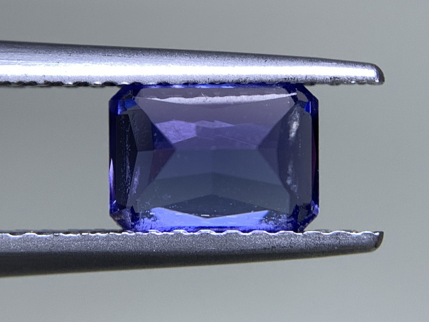 タンザナイト 天然 1.219ct 宝石ソーティング付き 6.7㎜×5.1㎜×4.0㎜ ルース（ 裸石 ） 6759Y