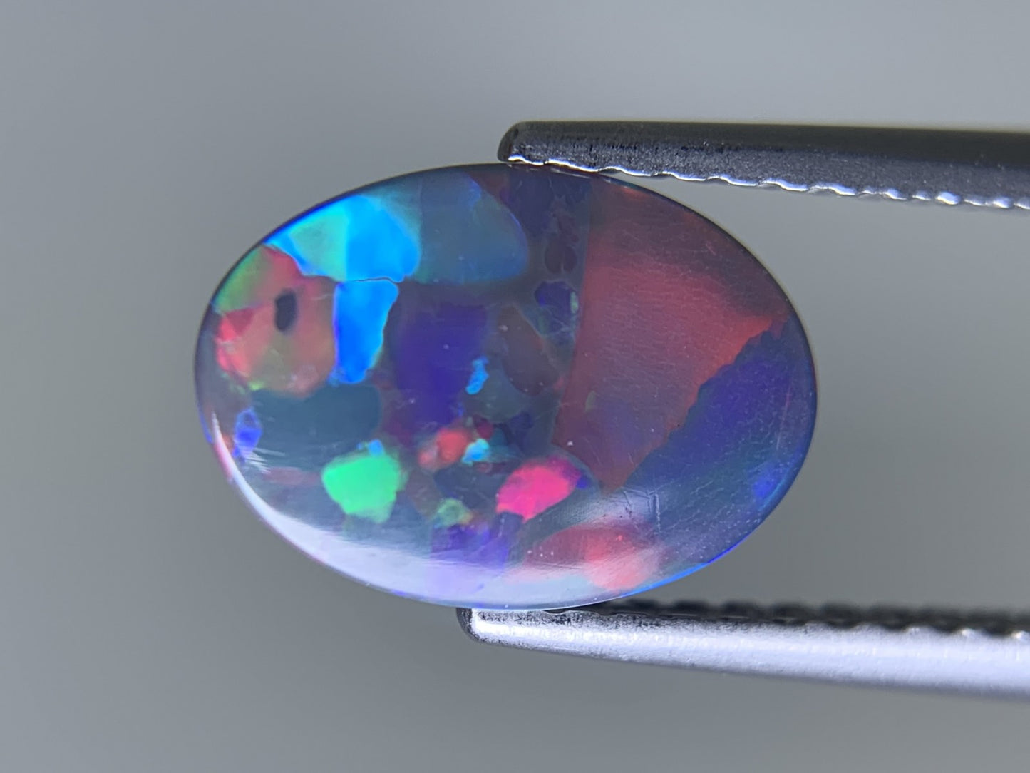 ブラックオパール 天然 1.283ct 中央宝石ソーティング付き 10.0㎜×7.1㎜×2.6㎜ ルース（ 裸石 ） 7526Y