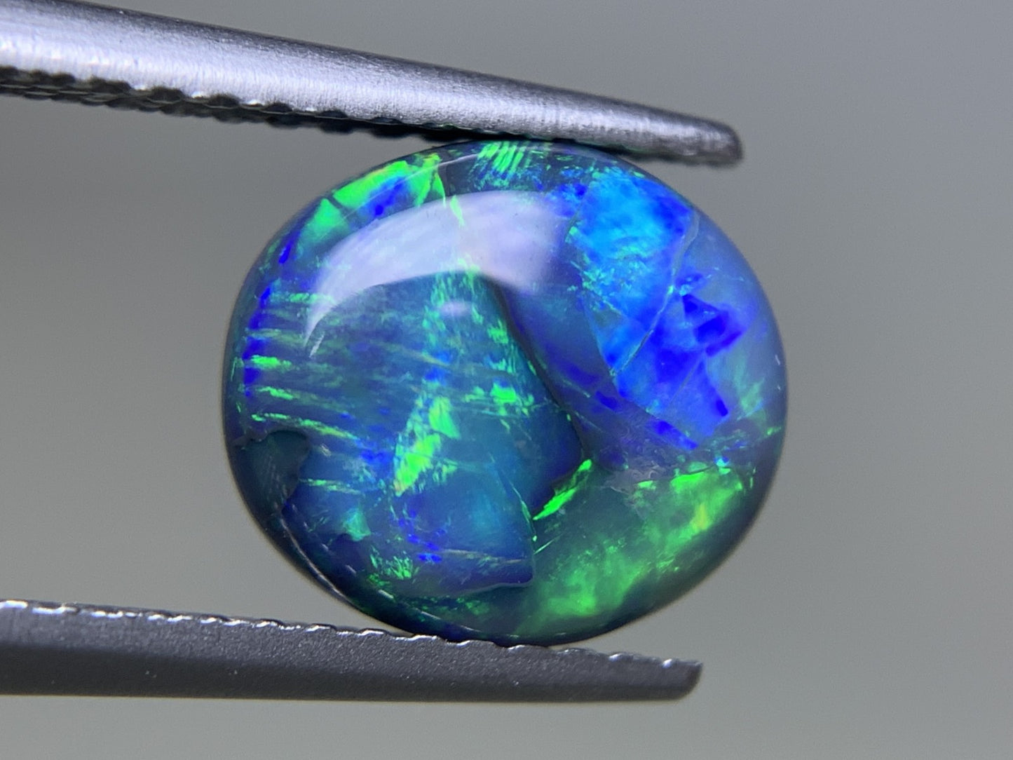 ブラックオパール 天然 1.741ct 中央宝石ソーティング付き 9.2㎜×8.1㎜×3.4㎜ ルース（ 裸石 ） 7546Y